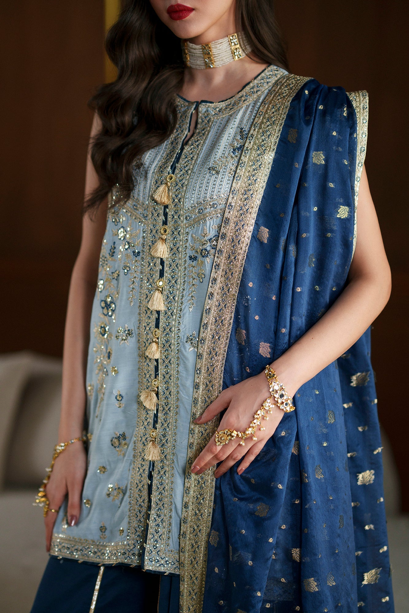 EMBROIDERED SUIT (E1100/104/913)