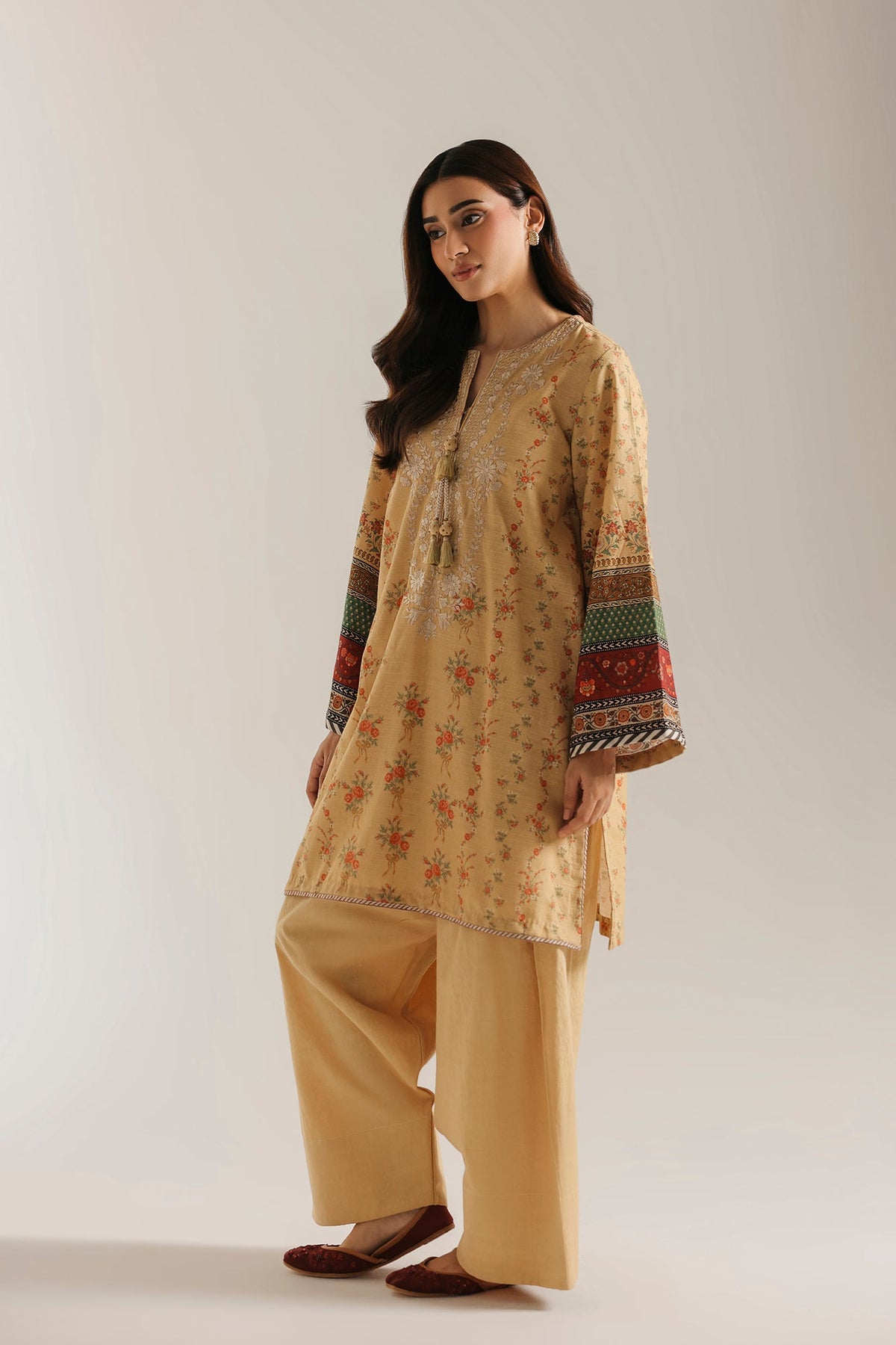 EMBROIDERED SUIT (E1101-203-110)