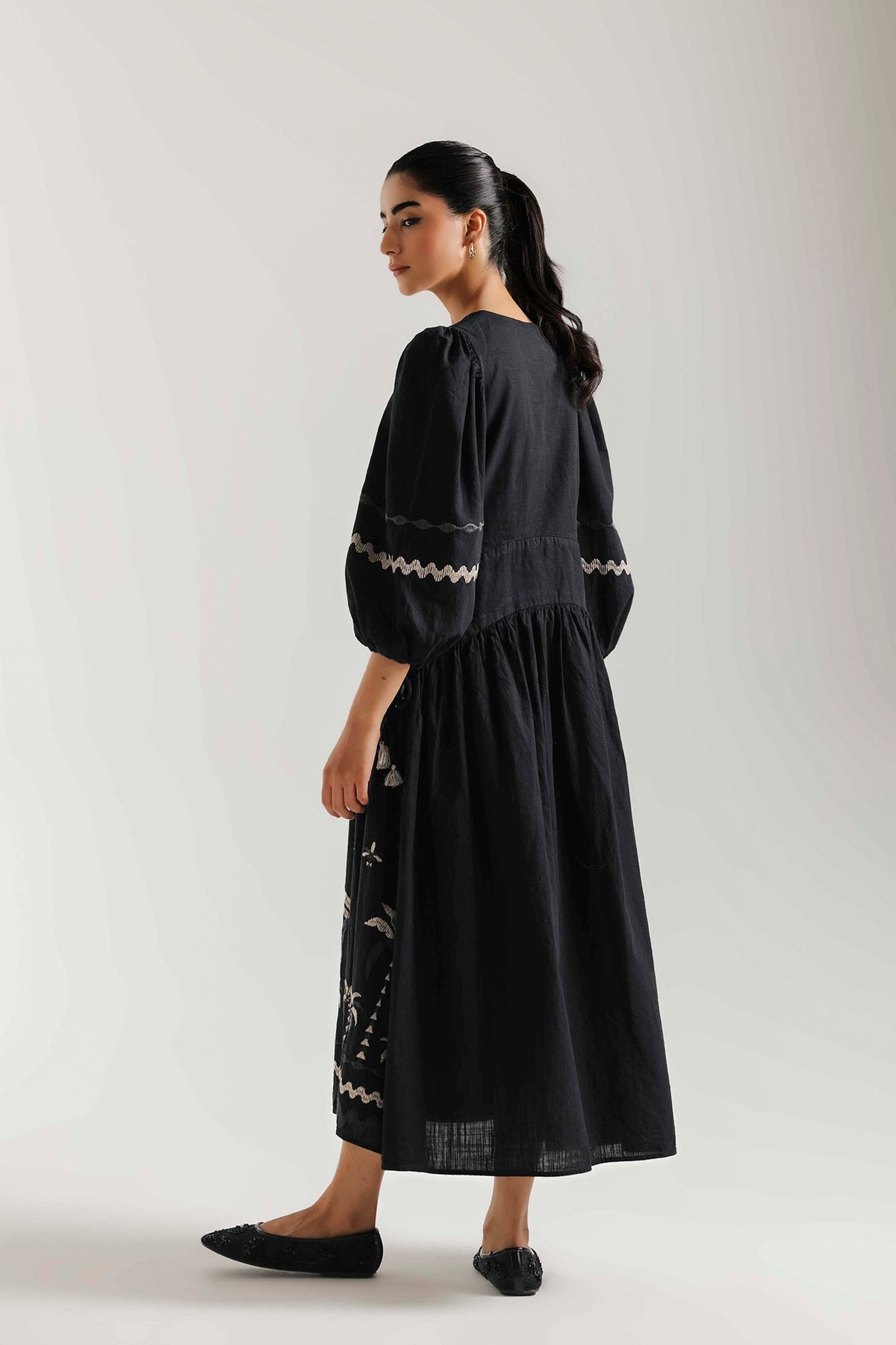 EMBROIDERED DRESS (E1104/101/902)