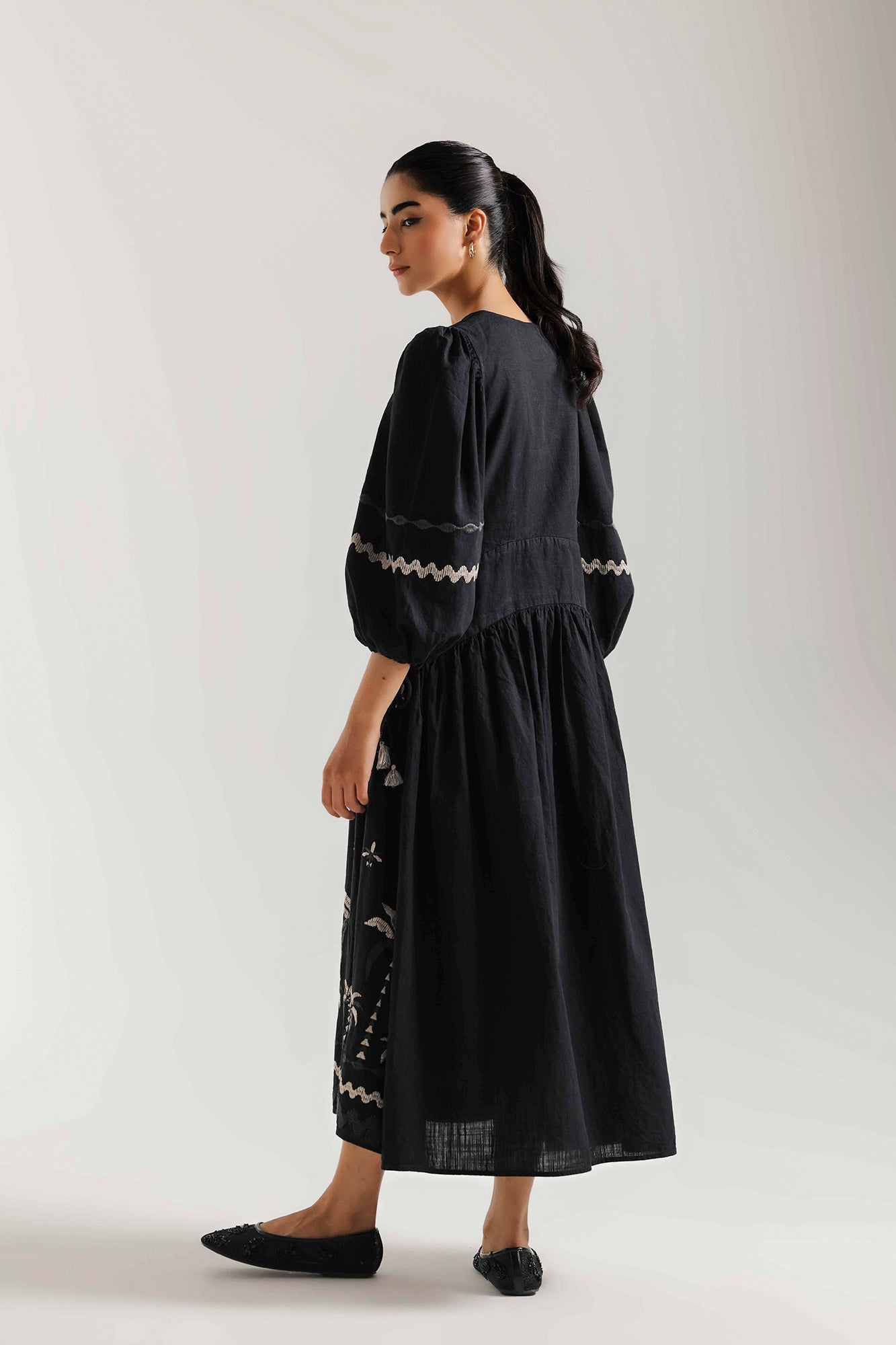 EMBROIDERED DRESS (E1104/101/902)