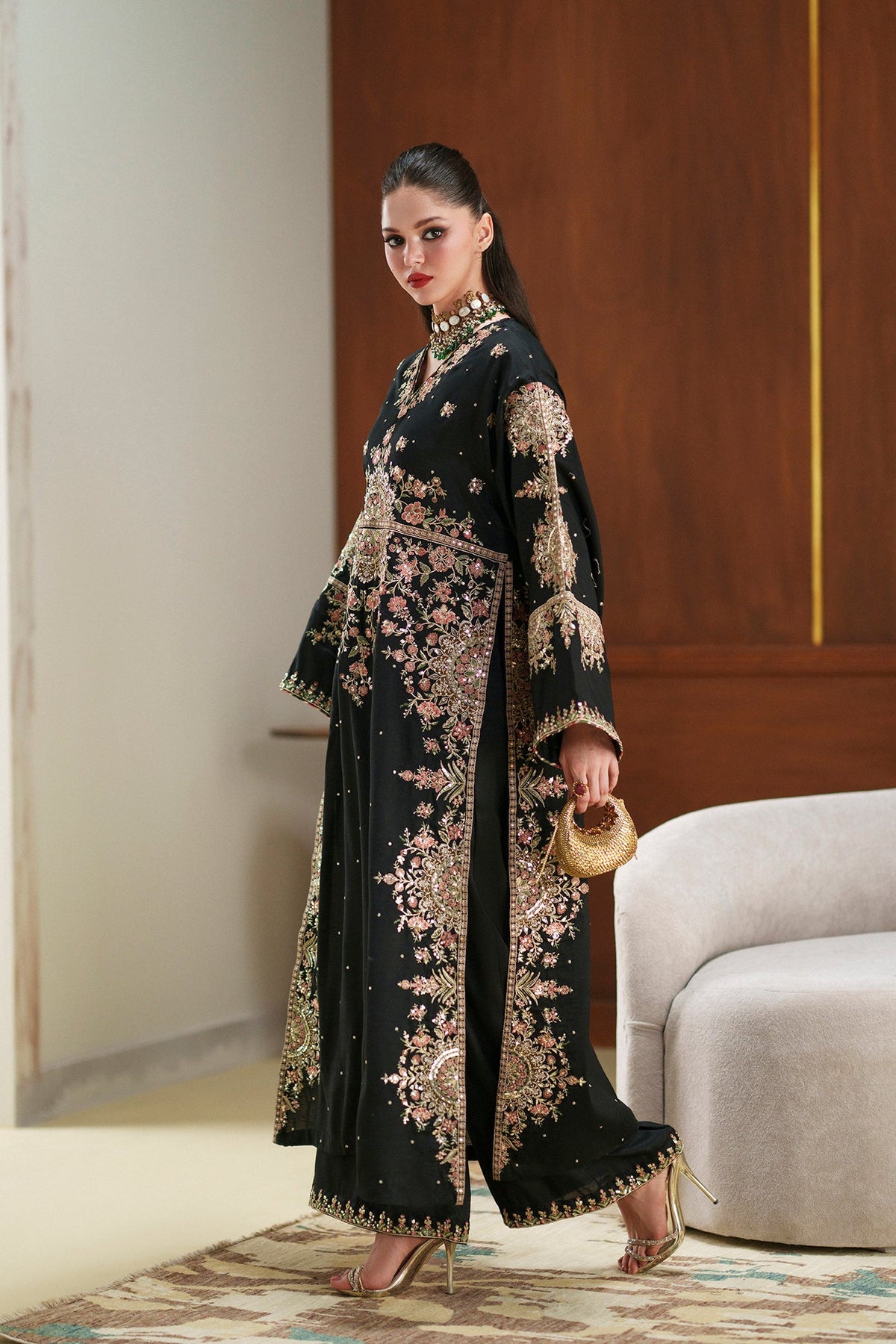 EMBROIDERED SUIT (E1104/104/902)
