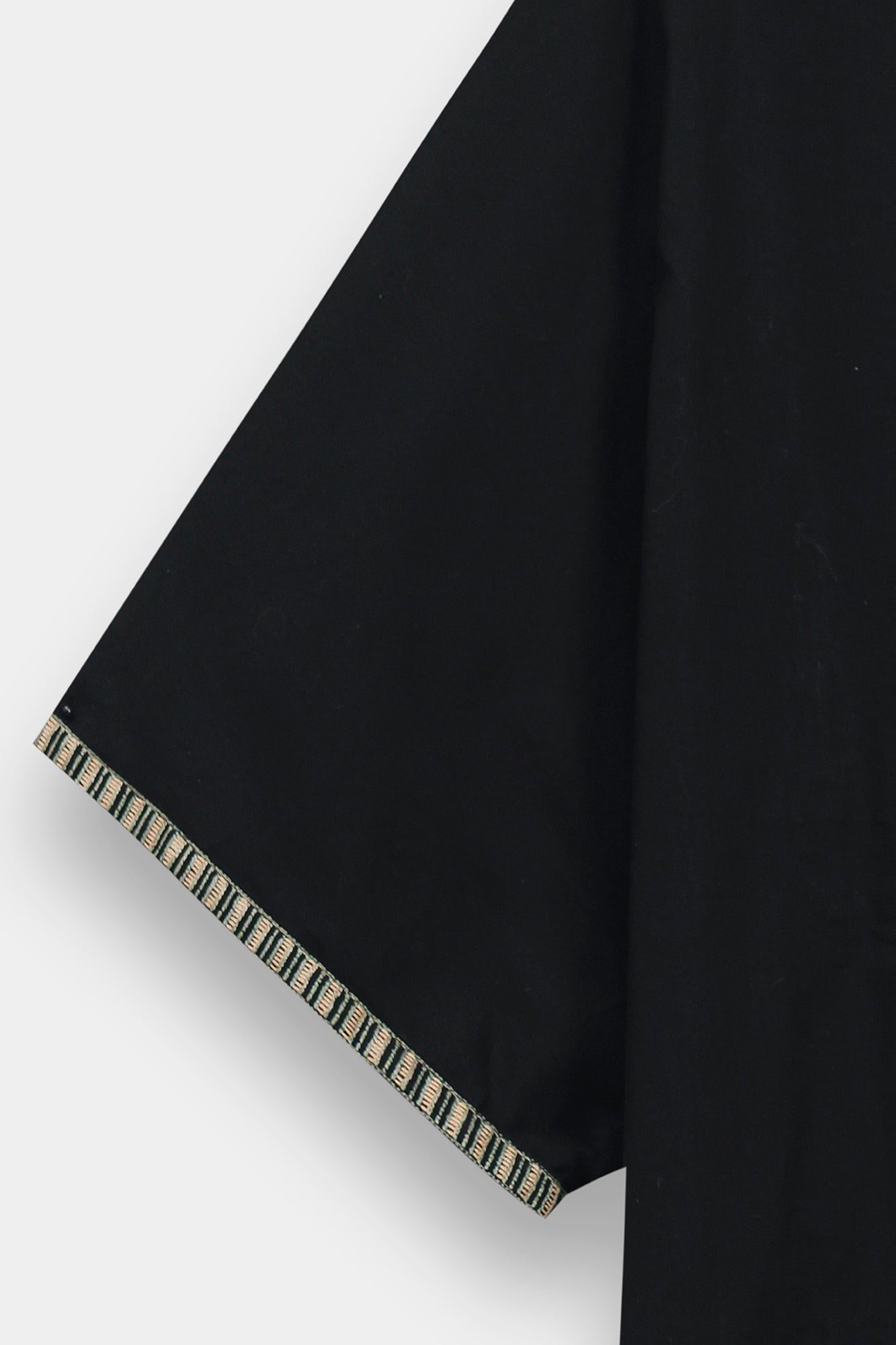 EMBROIDERED TOP (E1106/101/902)