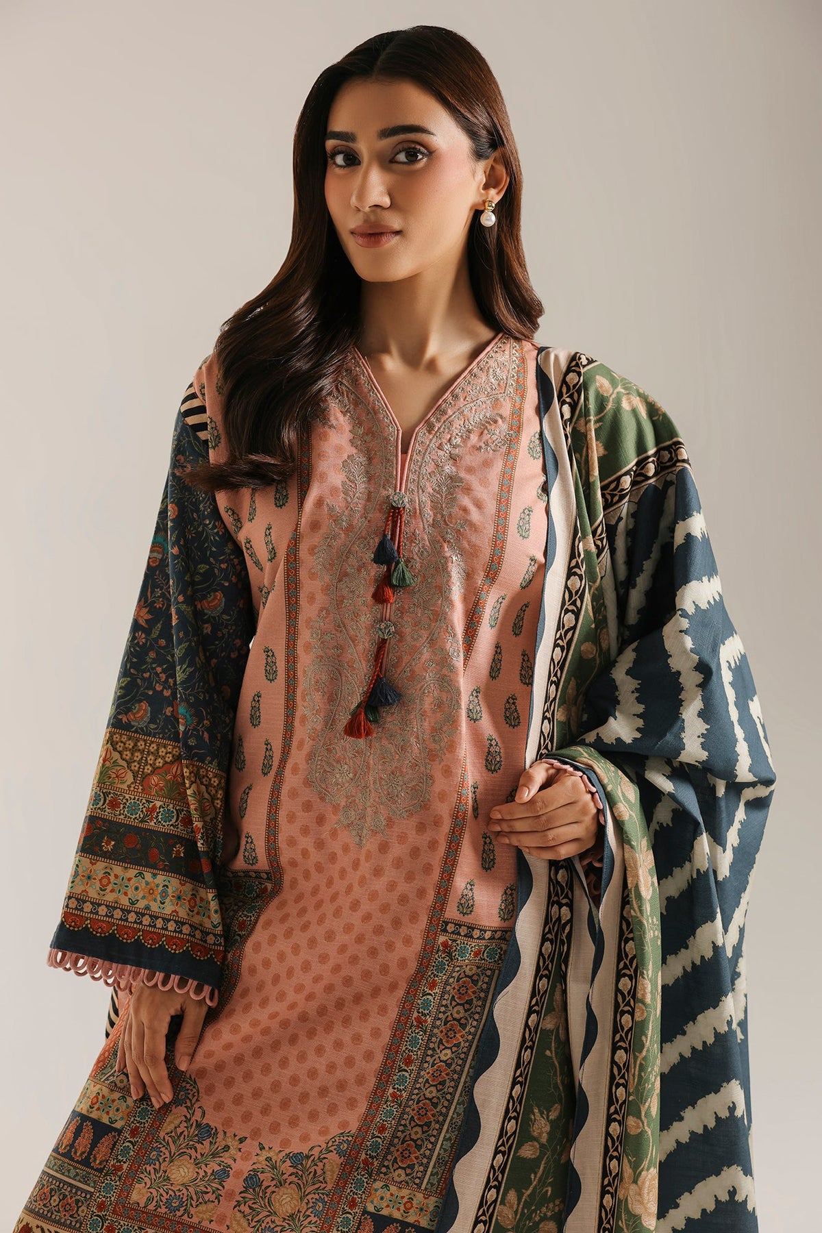 EMBROIDERED SUIT (E1107-203-315)