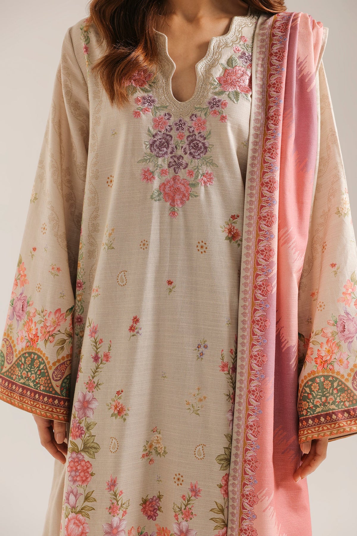 EMBROIDERED SUIT (E1108-203-003)