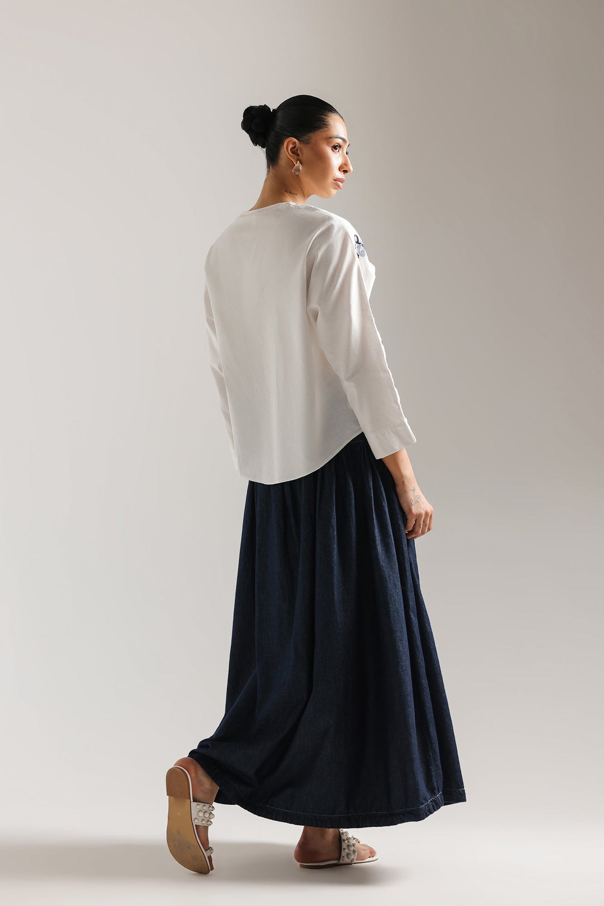 EMBROIDERED SHIRT (E1112/101/001)