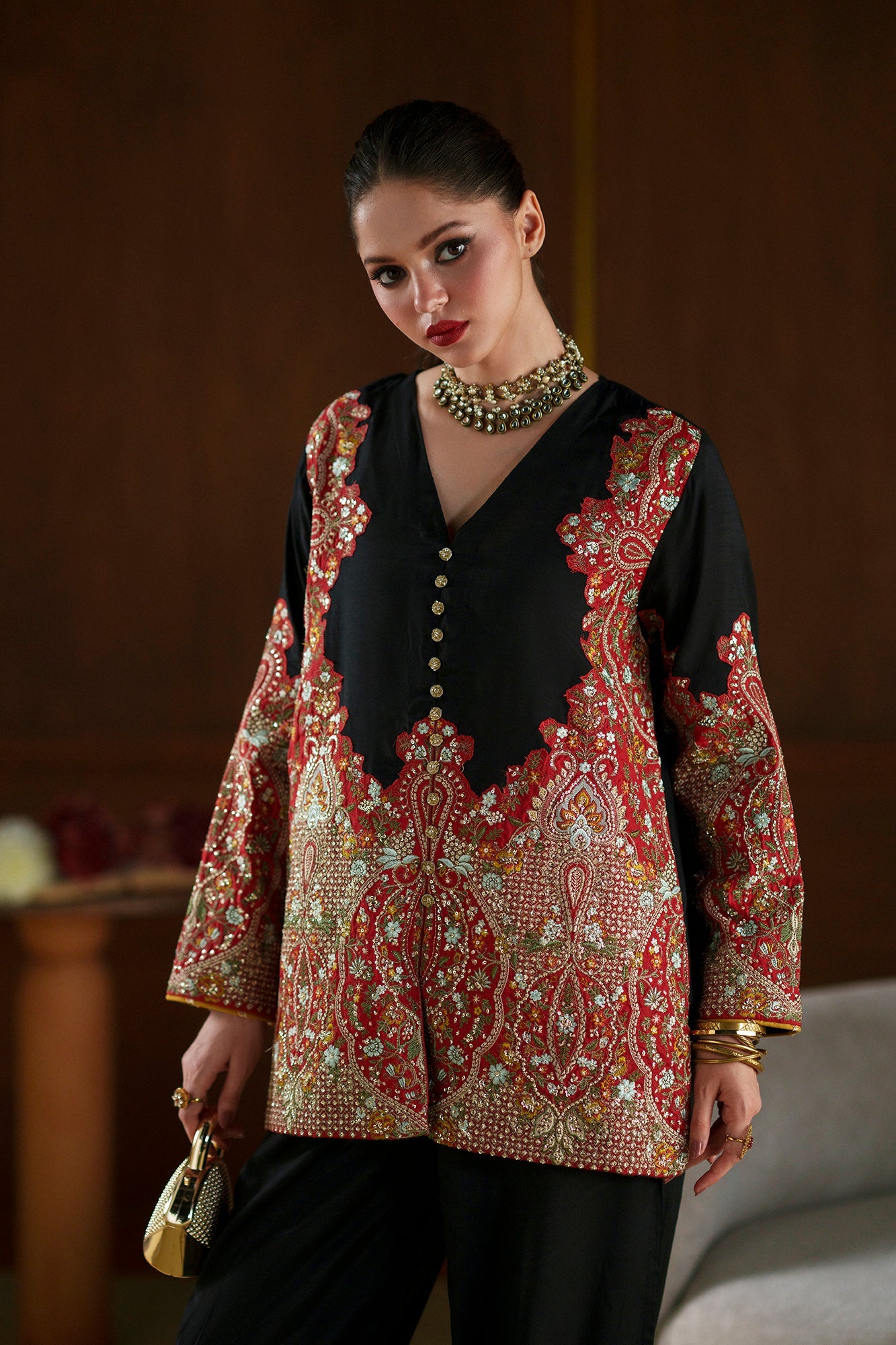 Embroidered Suit (E1122/104/902)