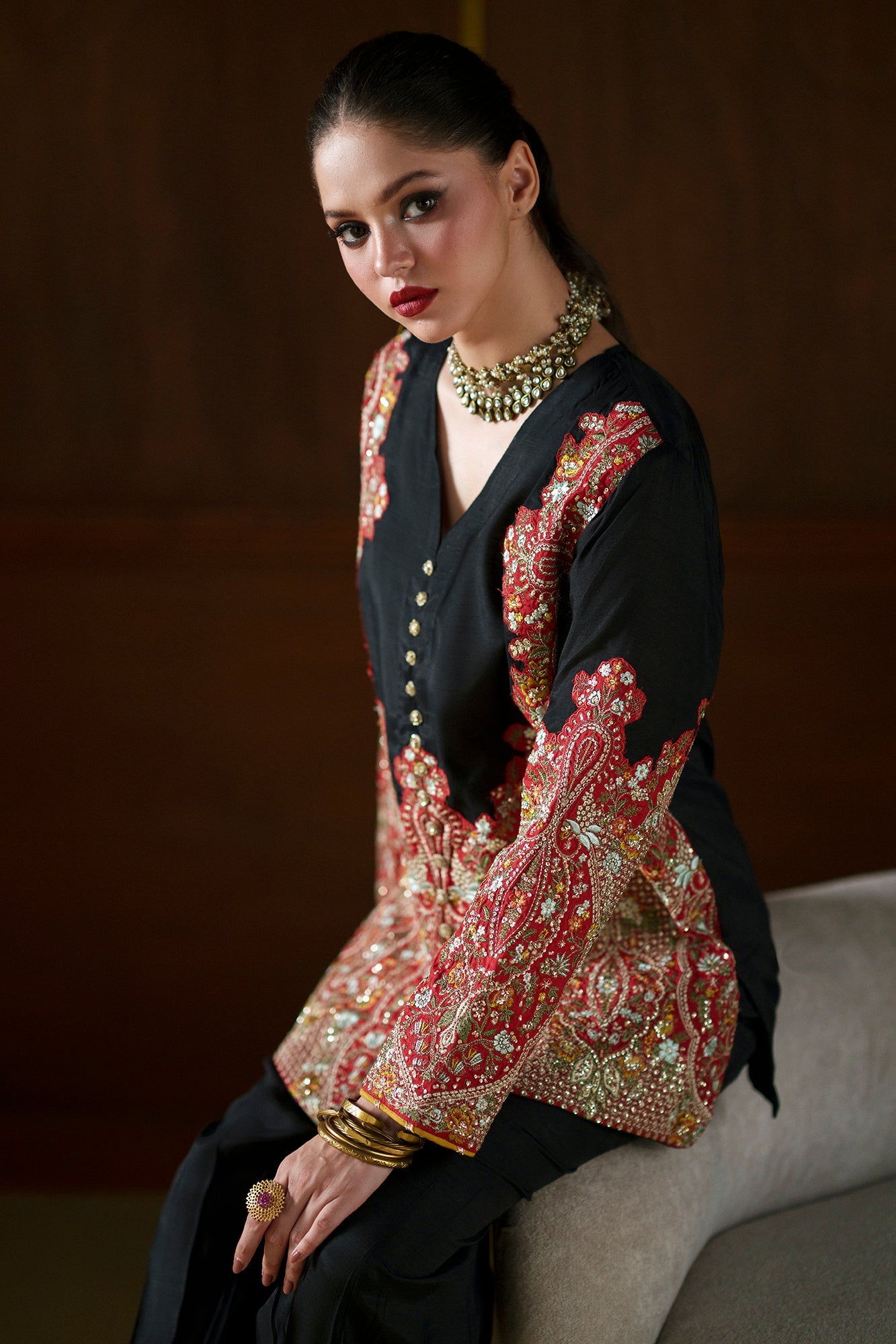 Embroidered Suit (E1122/104/902)
