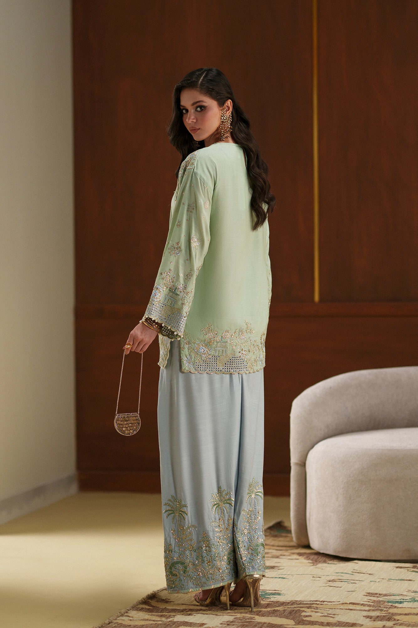 Embroidered Suit (E1124/104/721)
