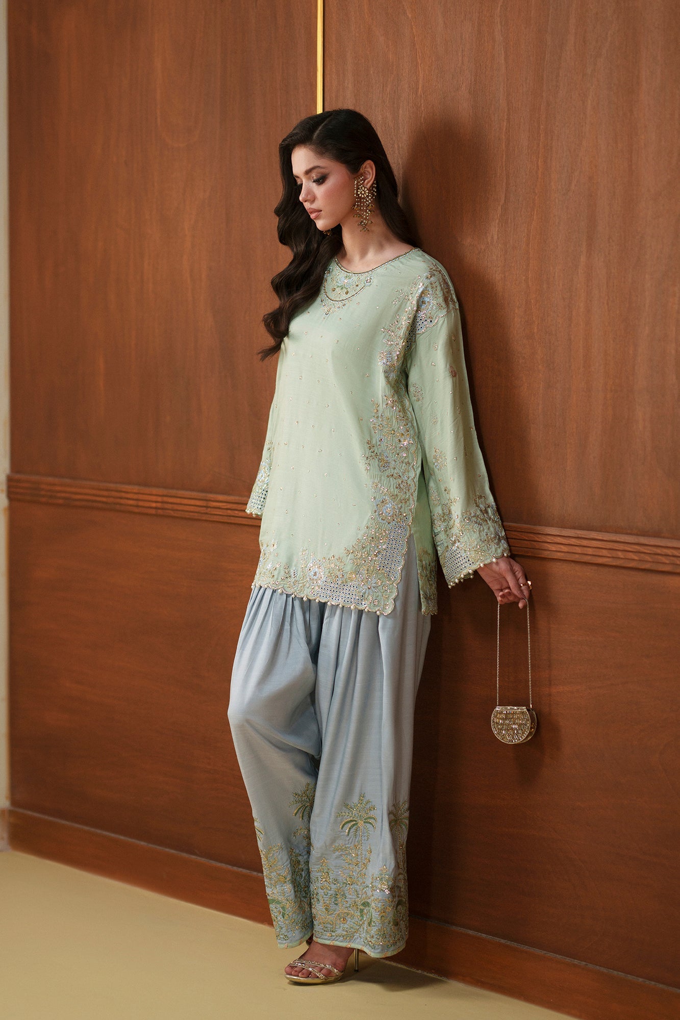 Embroidered Suit (E1124/104/721)