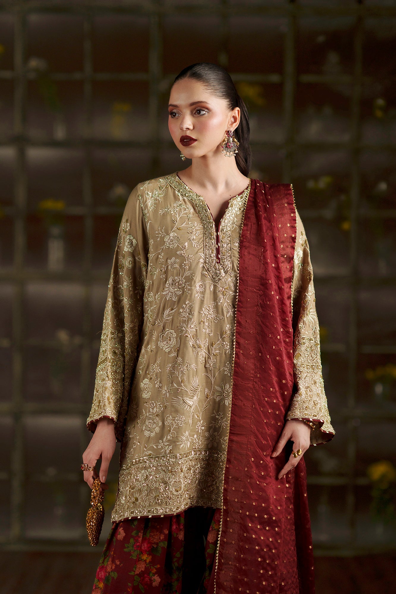 EMBROIDERED SUIT (E1131/104/007)
