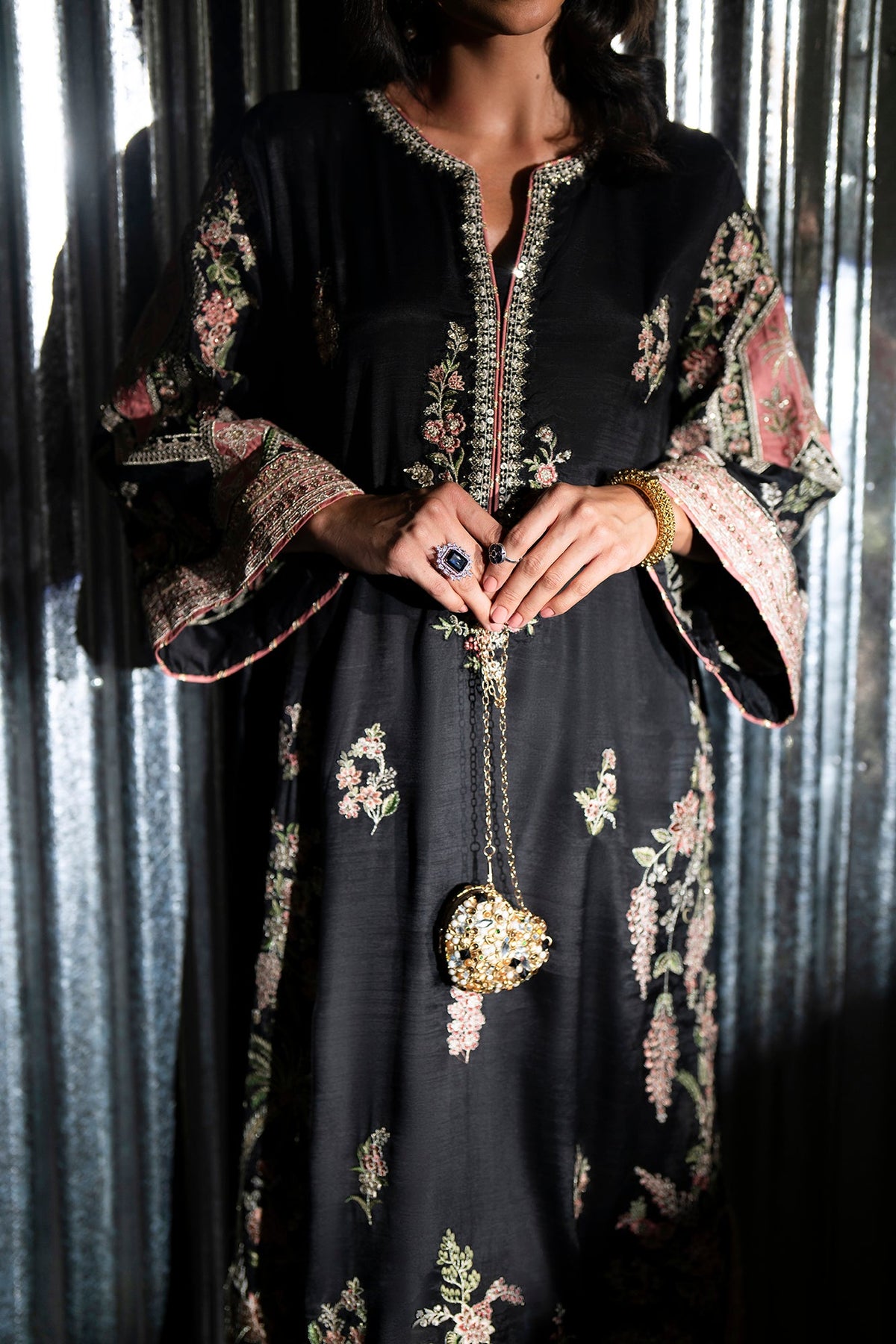 EMBROIDERED KAFTAN (E1135/104/902)