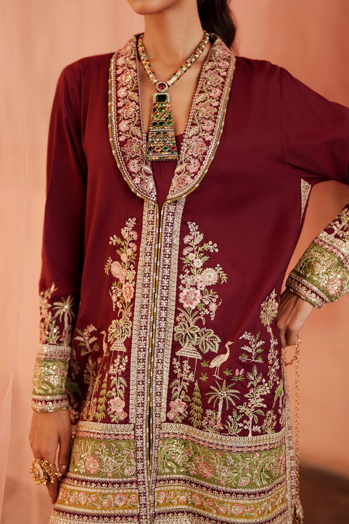 EMBROIDERED SUIT (E1136/104/305)
