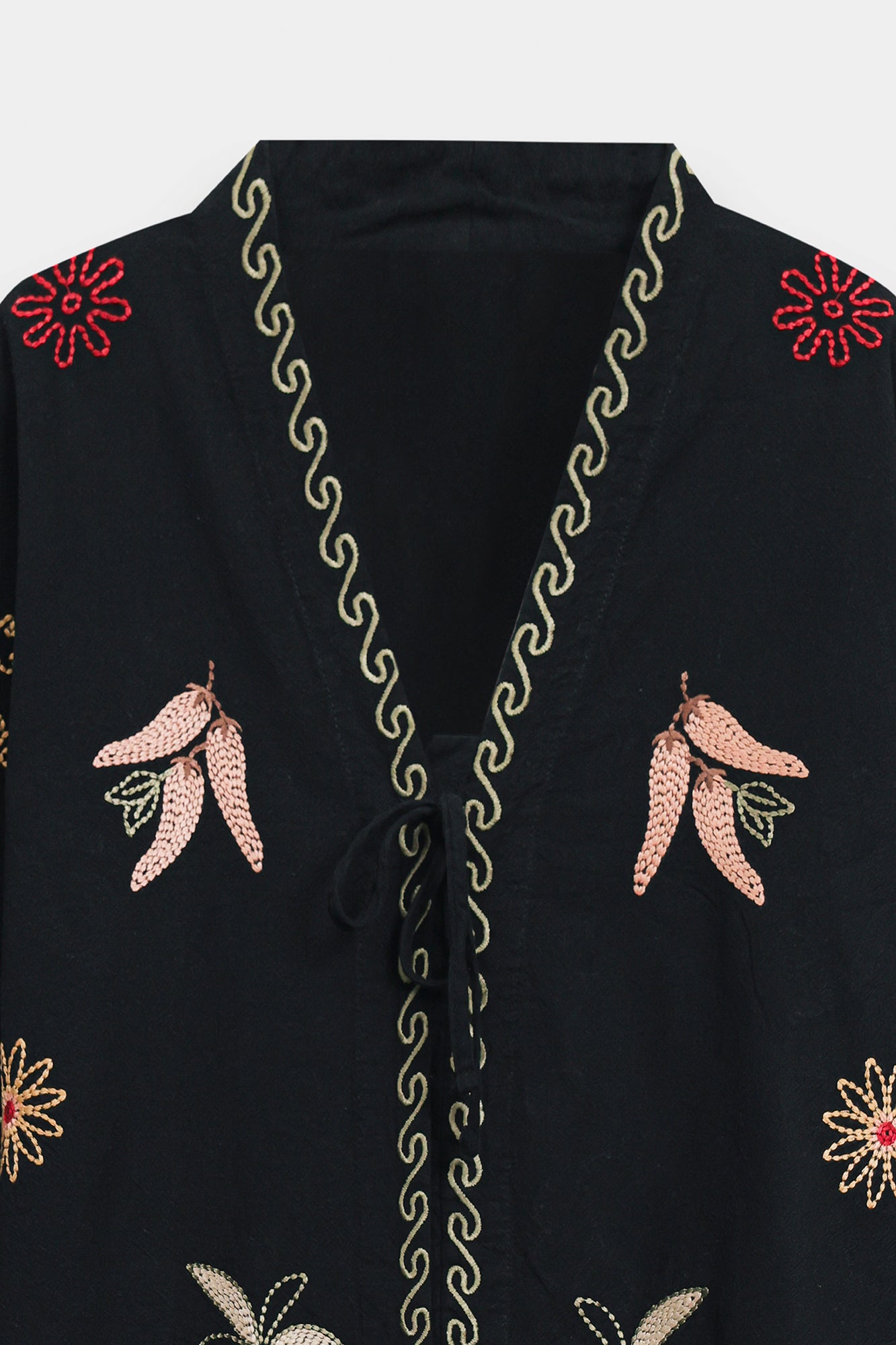 EMBROIDERED TOP (E1138/101/902)