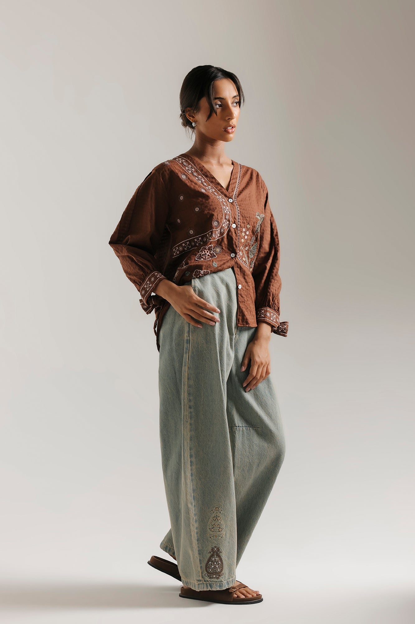 EMBROIDERED SHIRT (E1139/101/803)