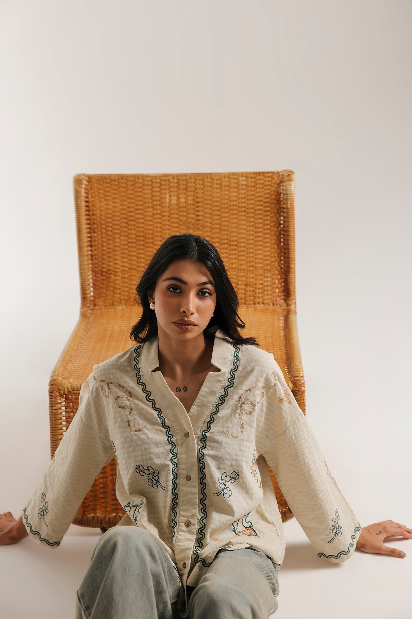 EMBROIDERED TOP (E1140/101/004)