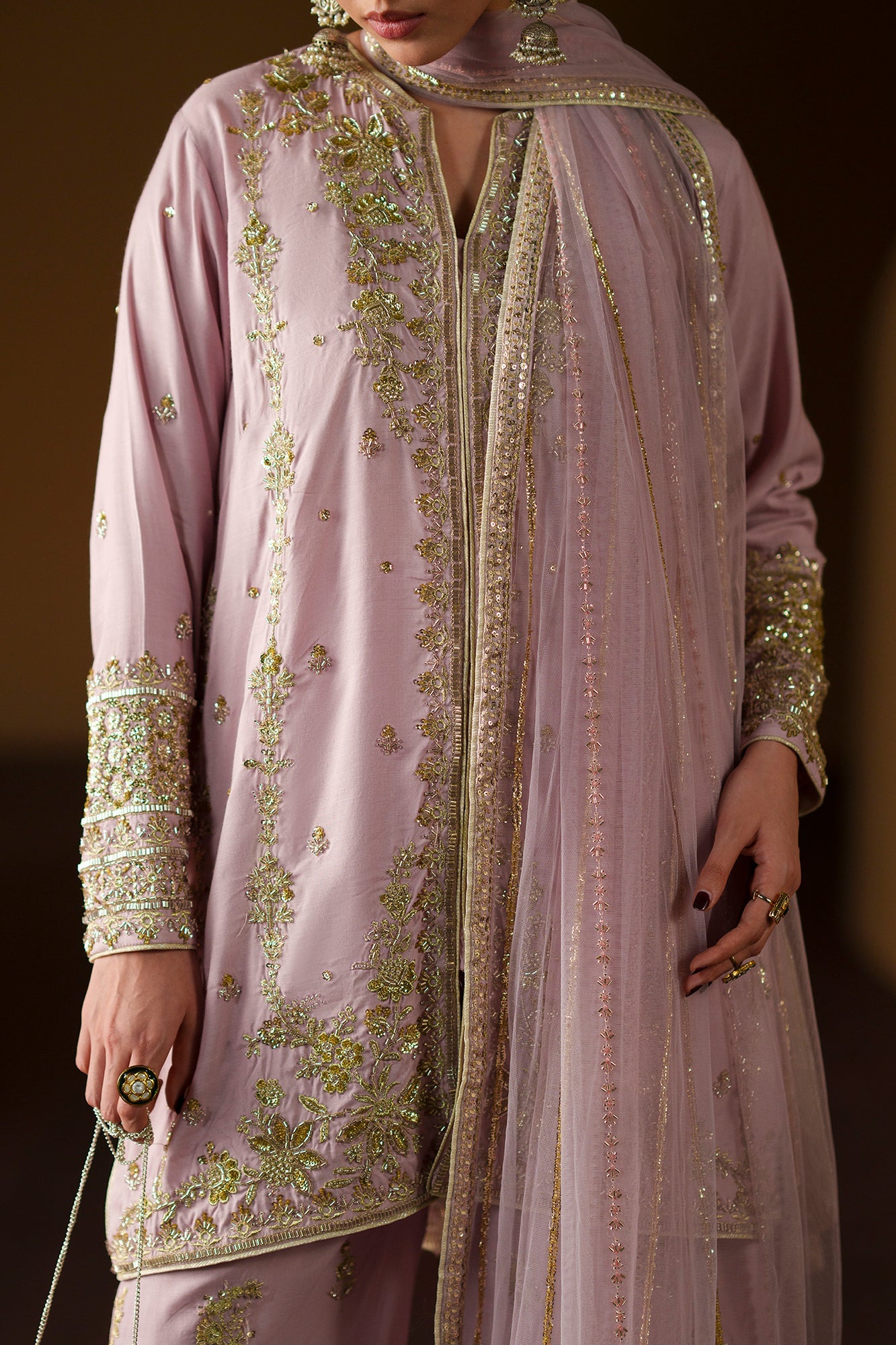EMBROIDERED SUIT (E1147/104/530)