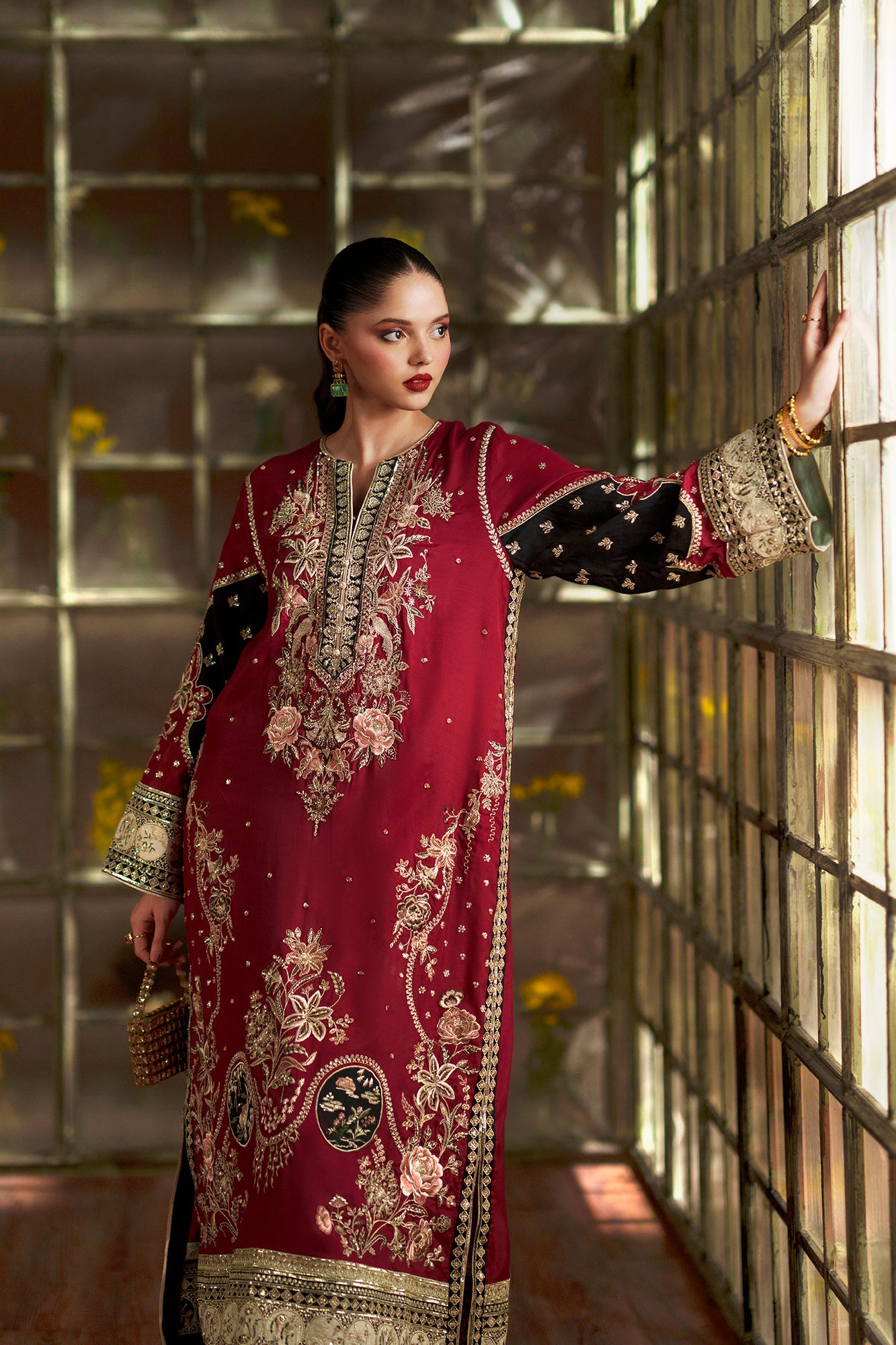 EMBROIDERED KAFTAN (E1149/104/418)