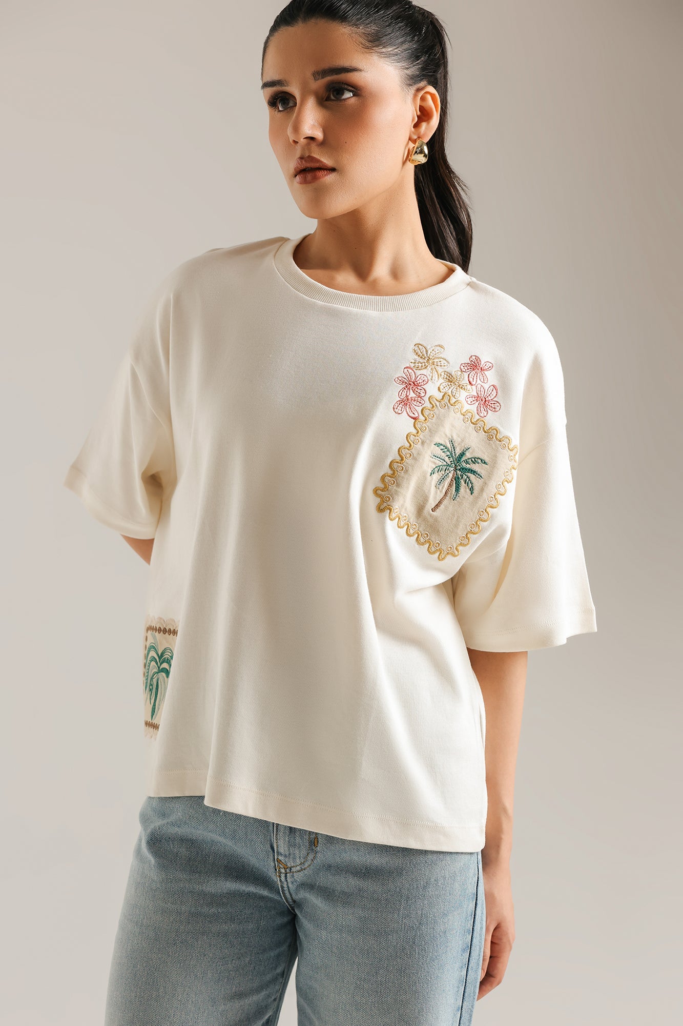 EMBROIDERED T-SHIRT (E1184-101-002)