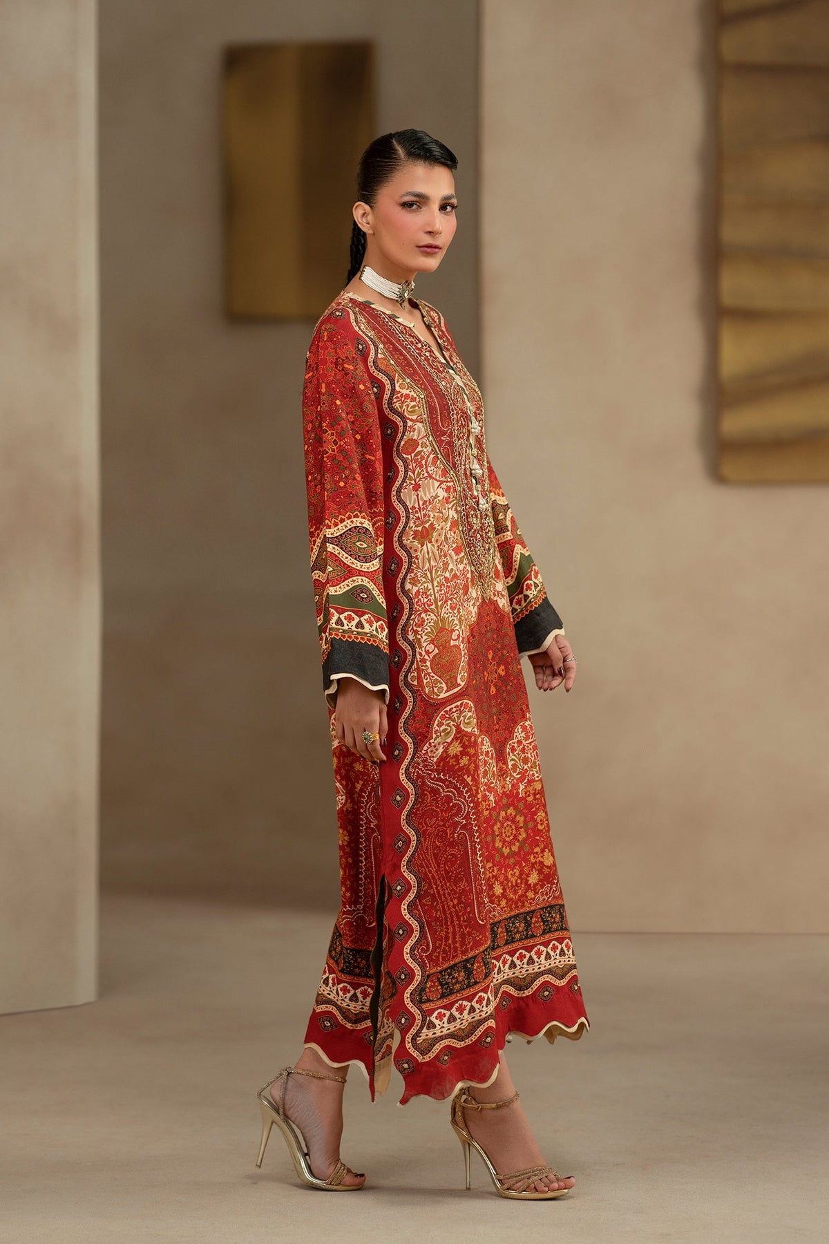 EMBROIDERED DRESS (E1201/104/307)