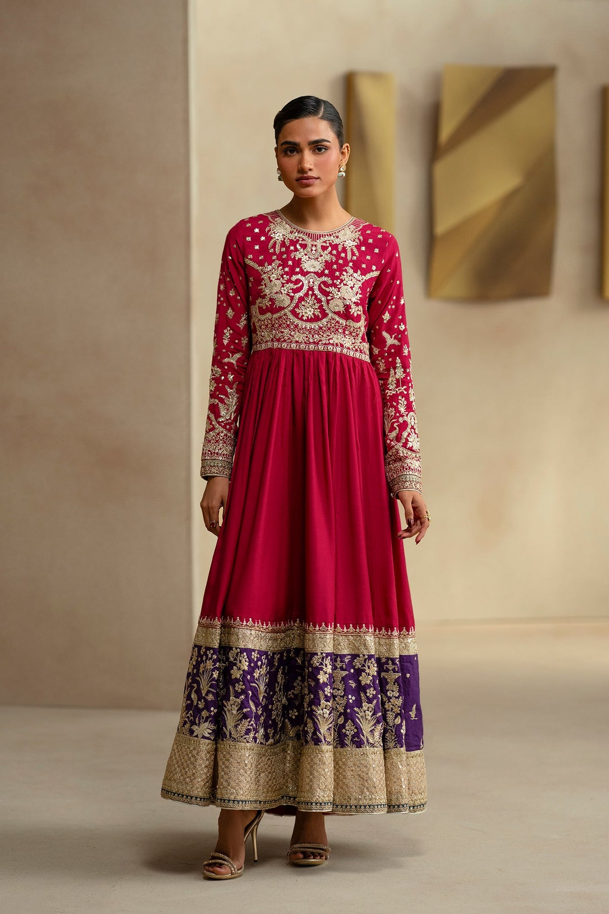 EMBROIDERED PISHWAS (E1208/104/403)