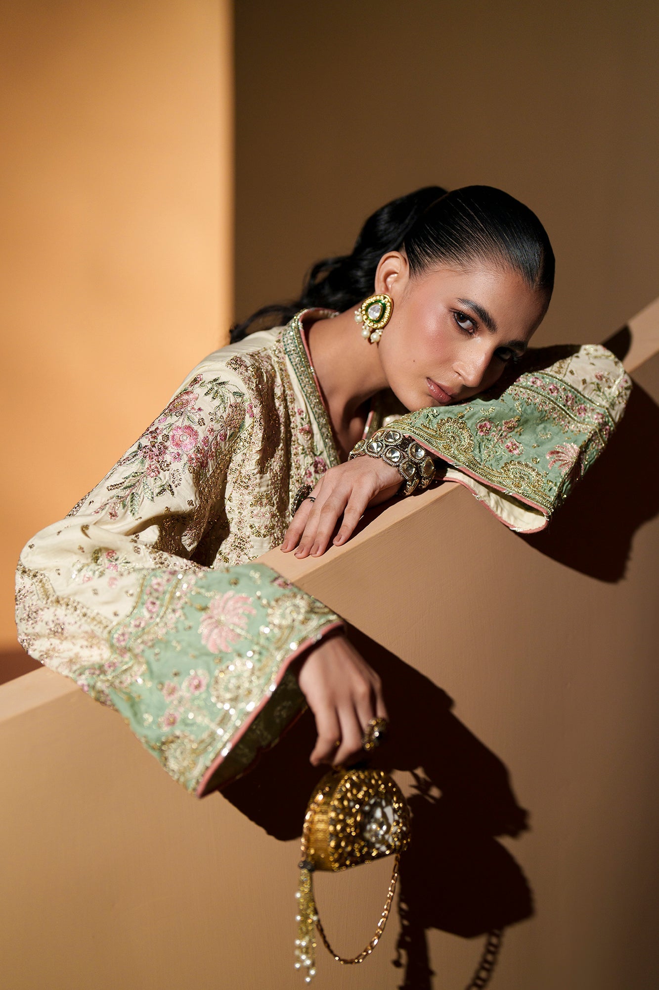 EMBROIDERED KAFTAN (E1210/104/006)