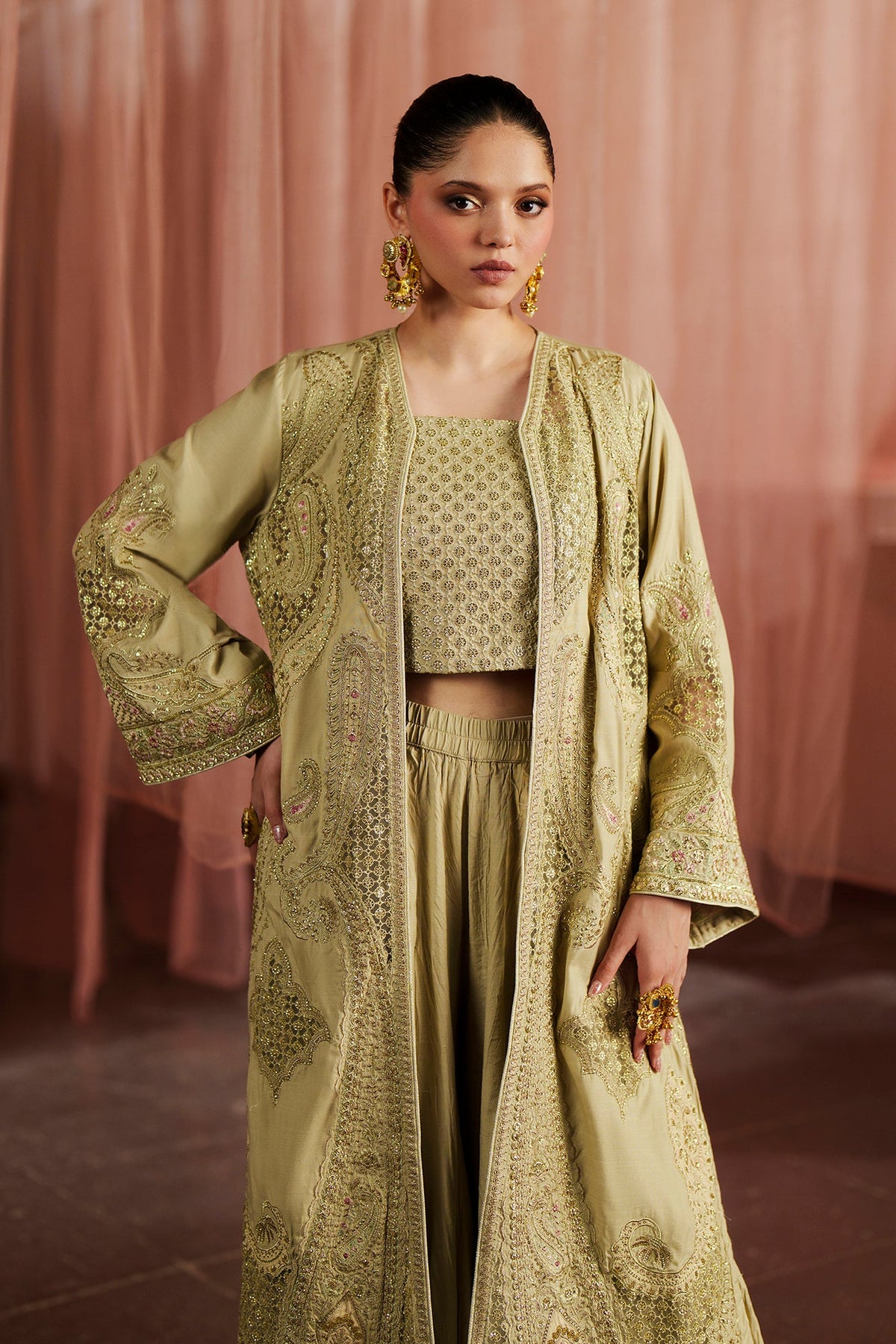 EMBROIDERED SUIT (E1258-104-006)