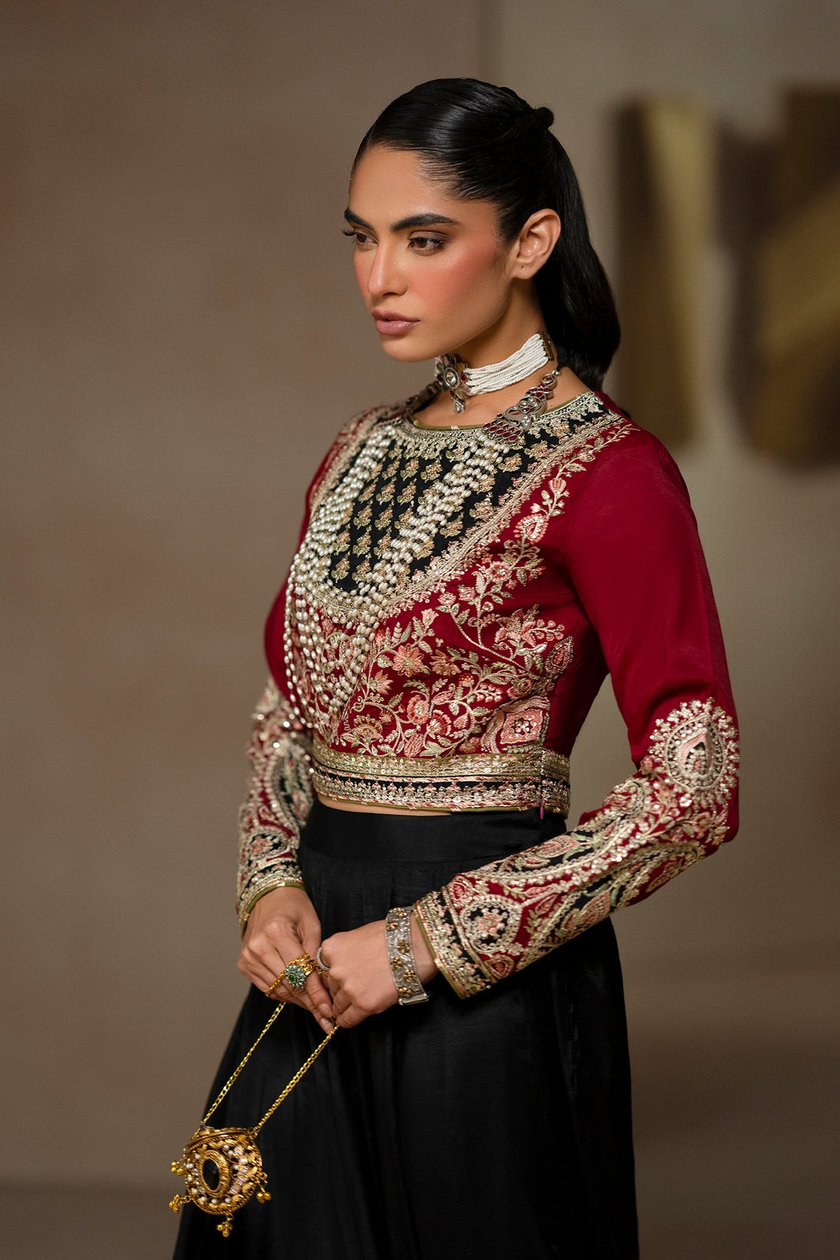 EMBROIDERED SUIT (E1261-104-901)