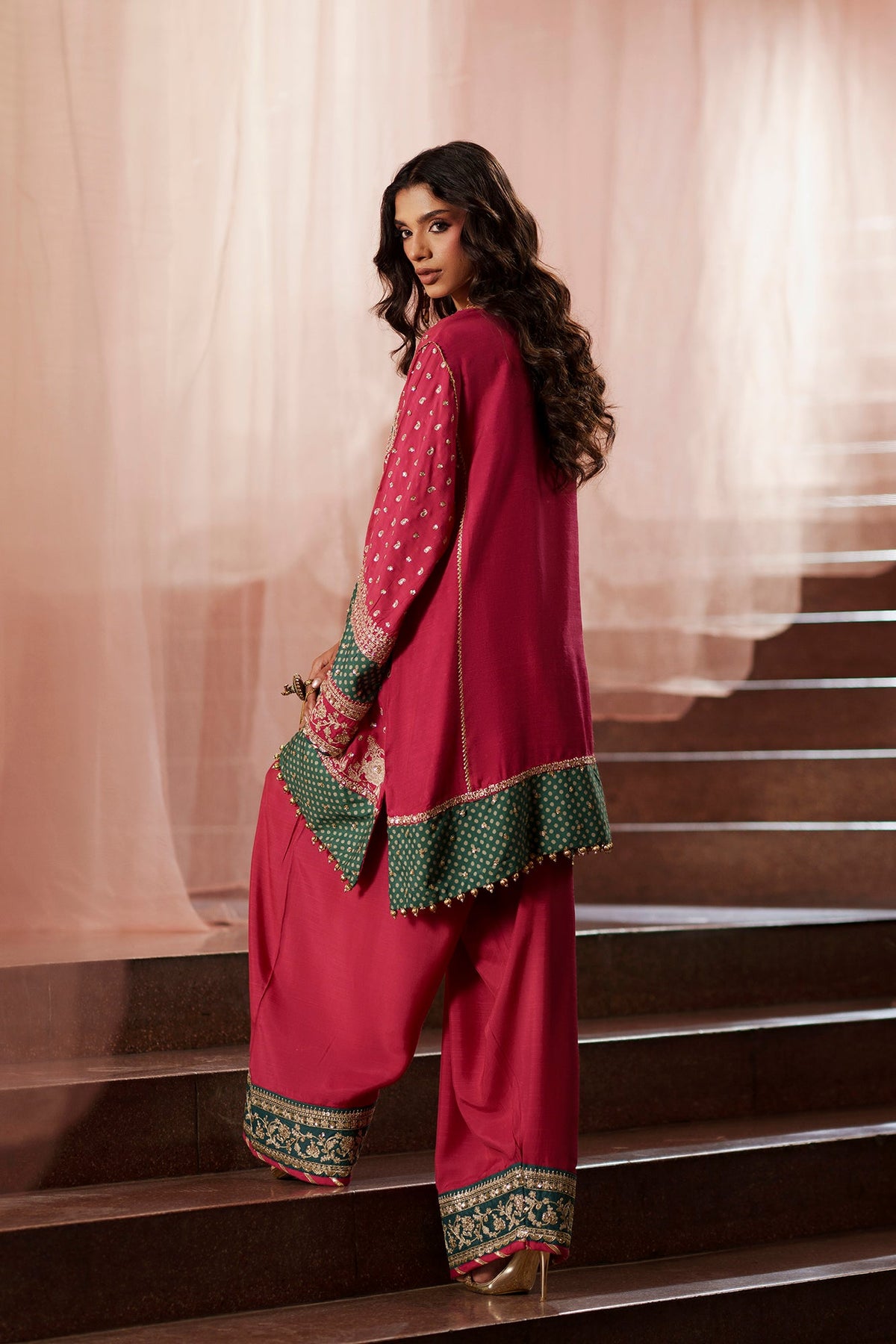 EMBROIDERED SUIT (E1262-104-428)
