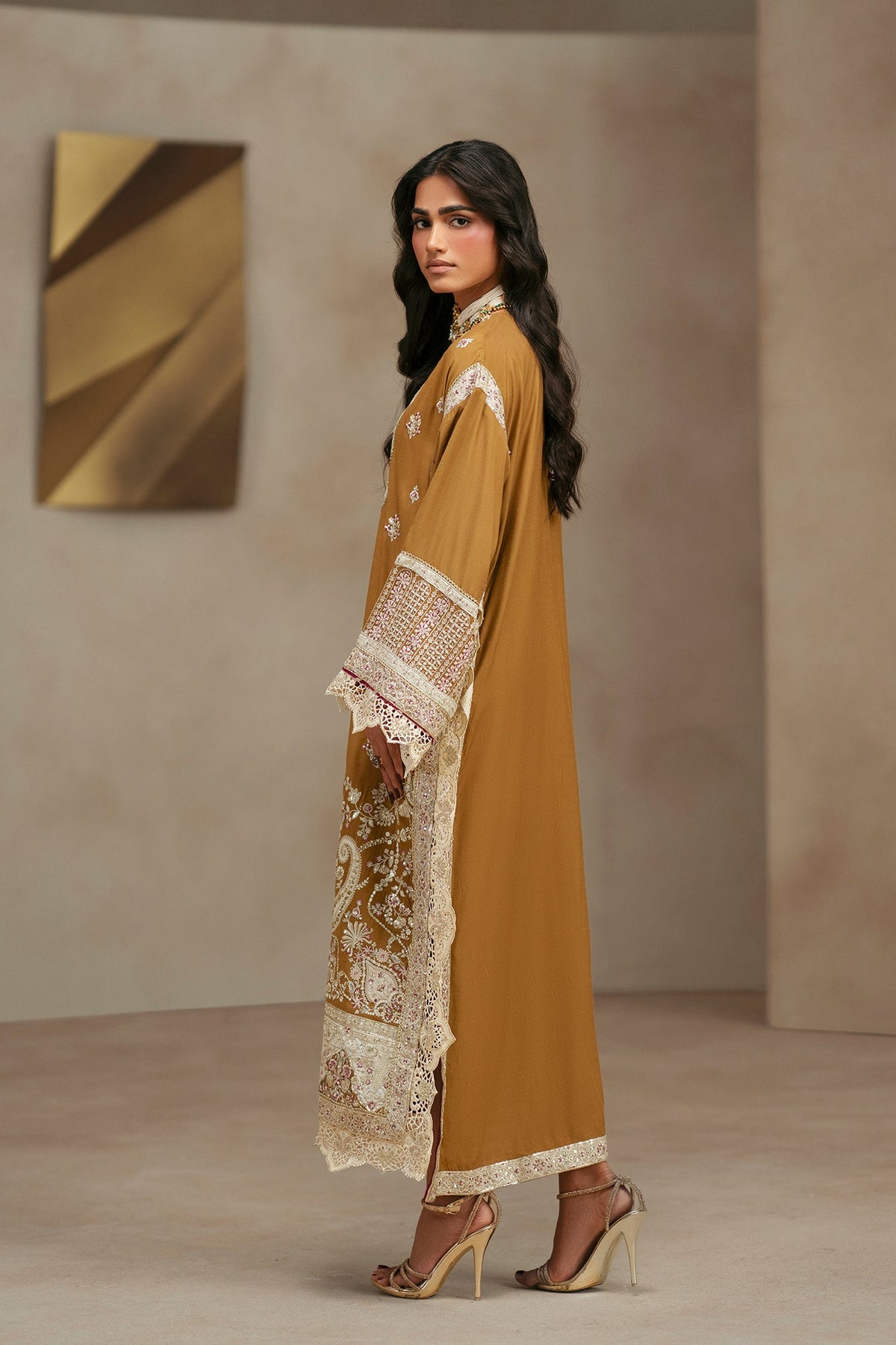 EMBROIDERED KAFTAN (E1275-104-114)
