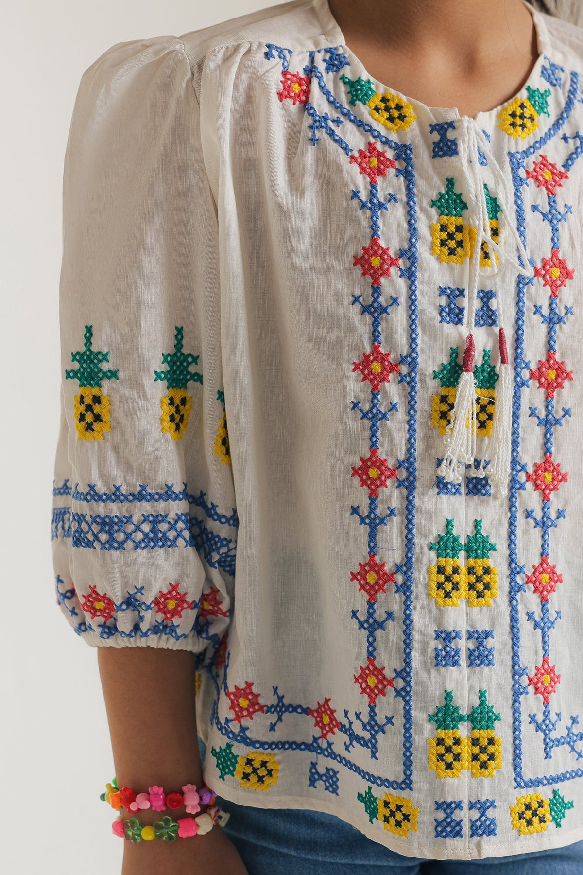 EMBROIDERED TOP (E1485/401/001)