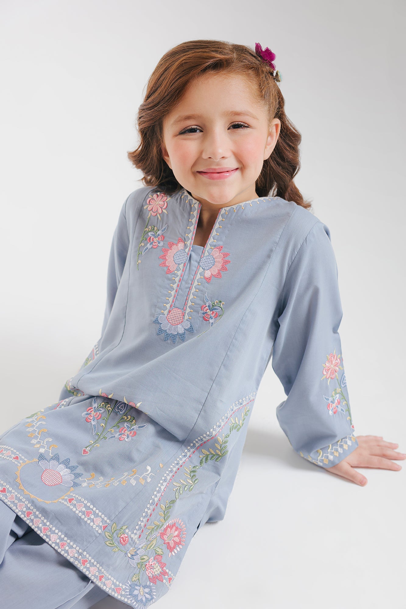 Embroidered Suit (E1505/402/615 E1505/302/615)