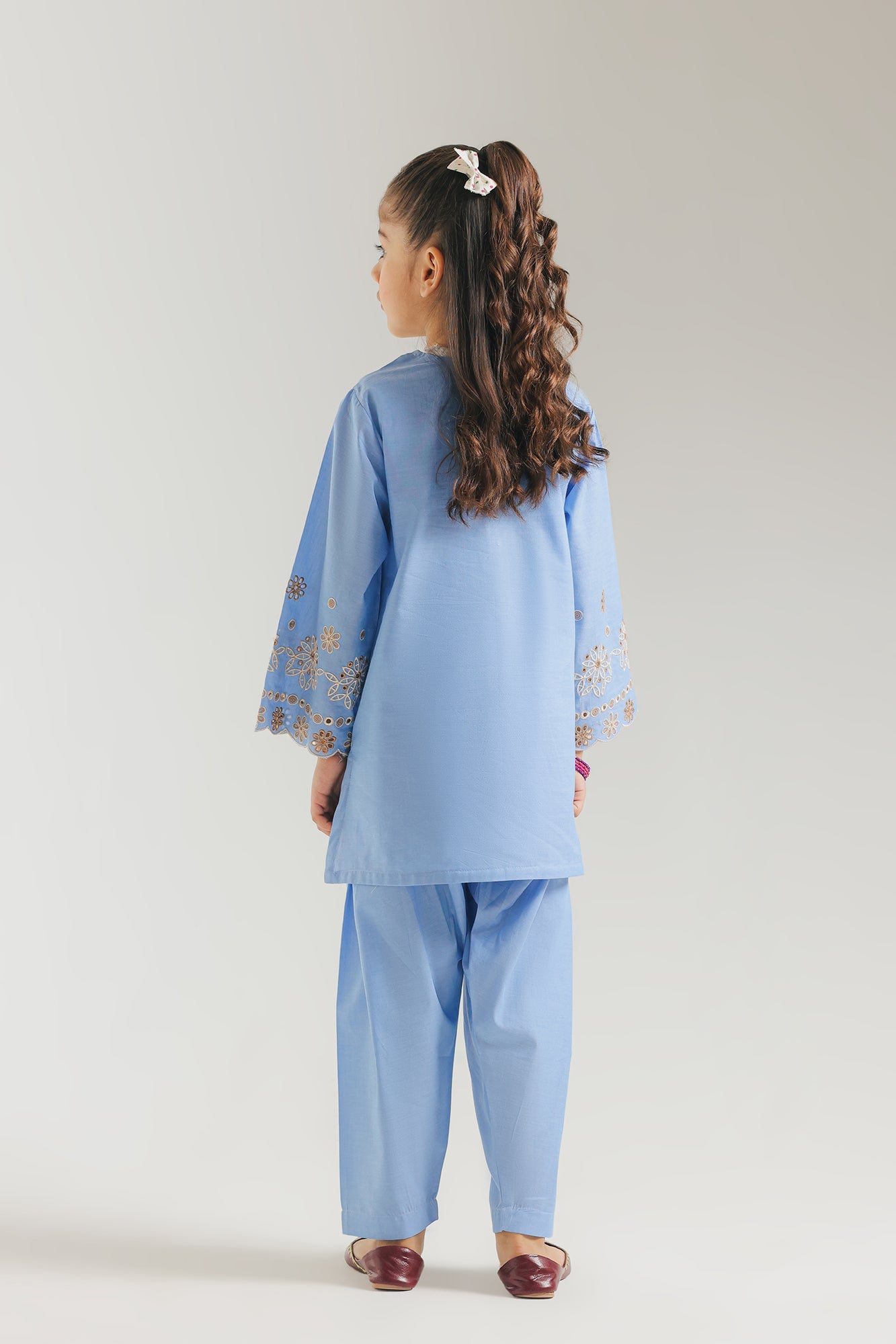 EMBROIDERED SUIT (E1507/402/631 E1507/302/631)