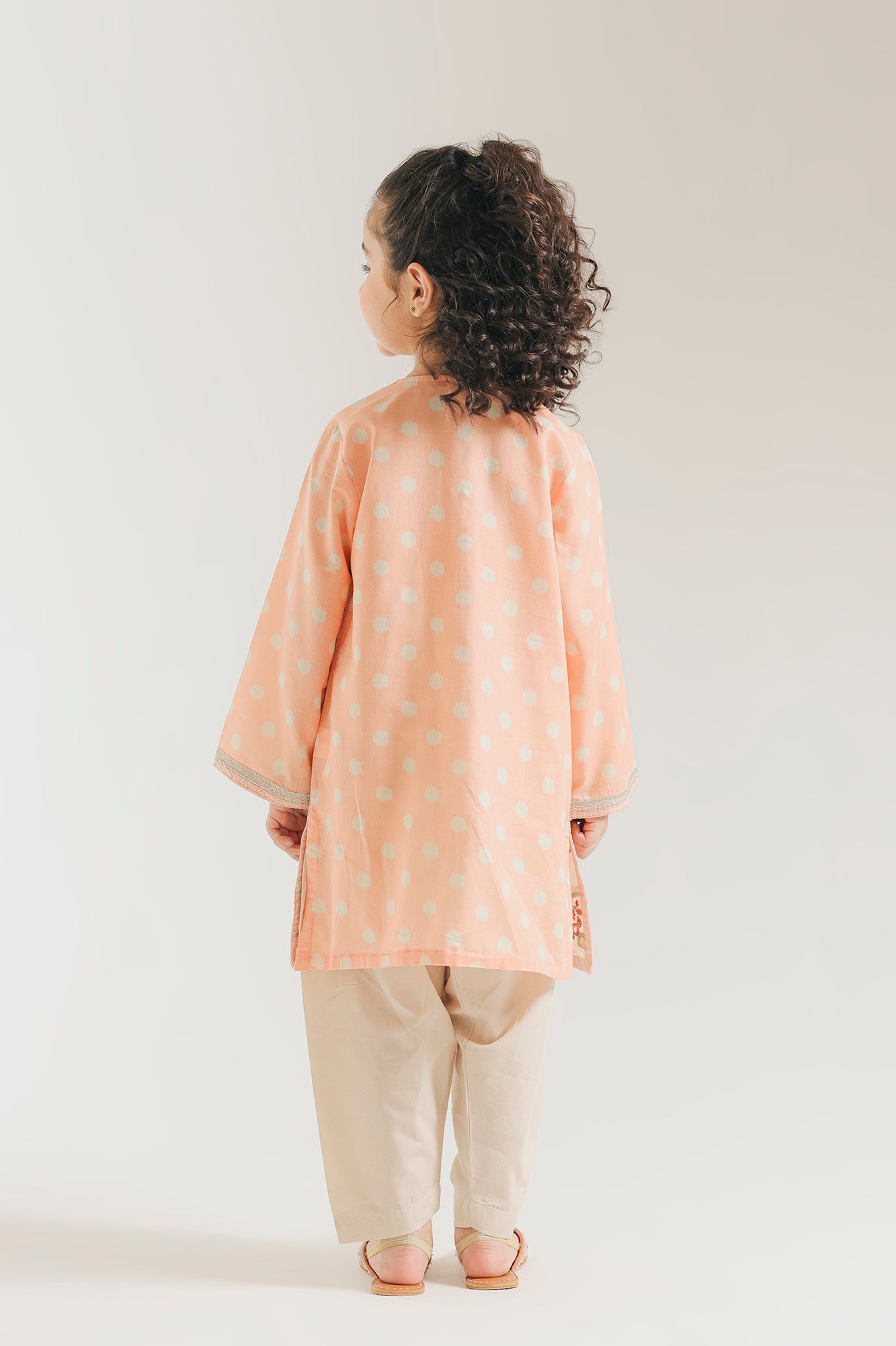 EMBROIDERED SUIT (E1525/402/214 E1525/302/214)