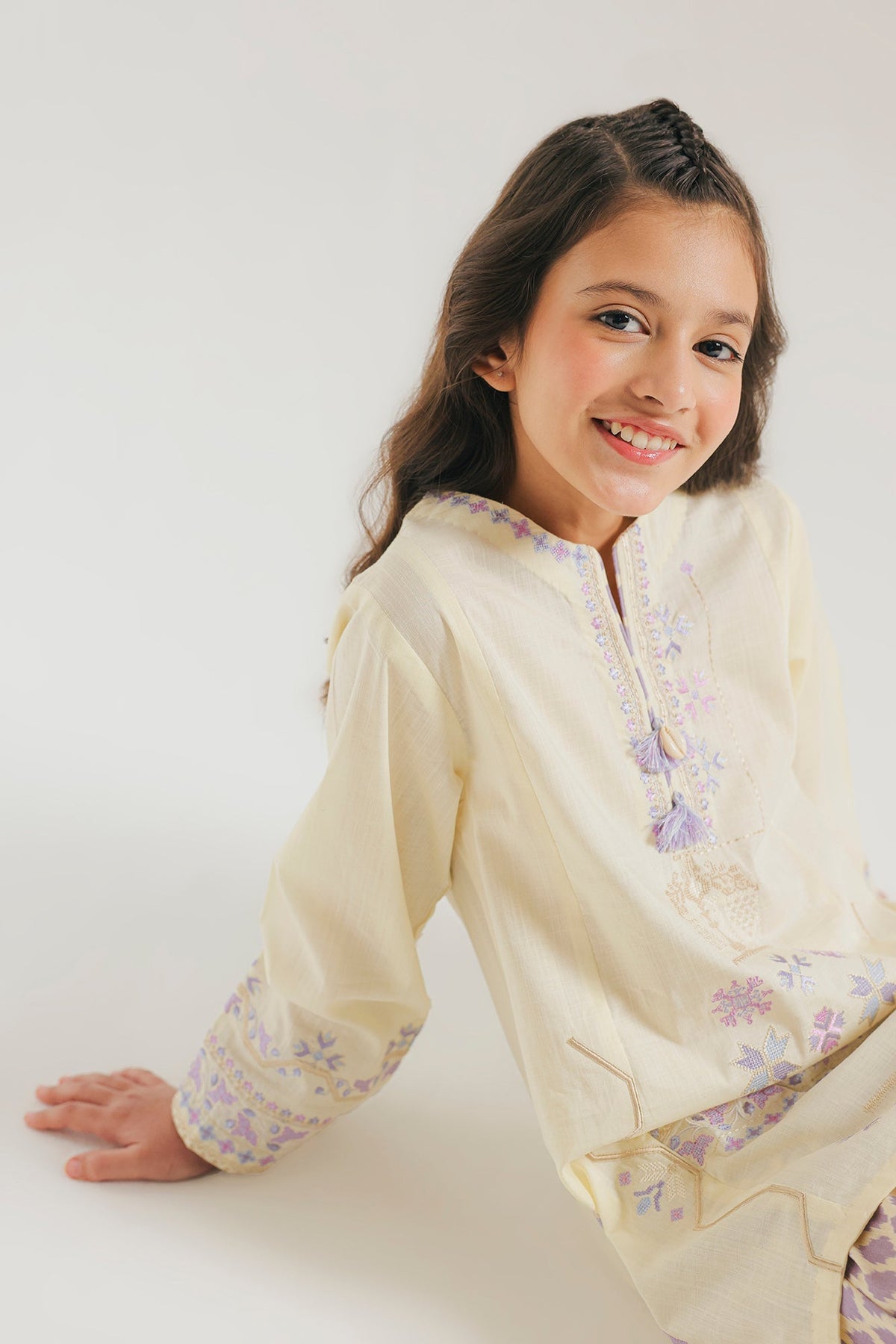 EMBROIDERED SUIT (E1529/402/003 E1529/302/003)