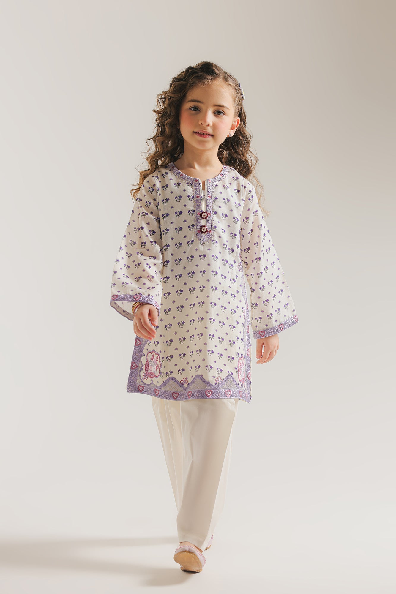 EMBROIDERED SUIT (E1536/402/003 E1536/302/003)