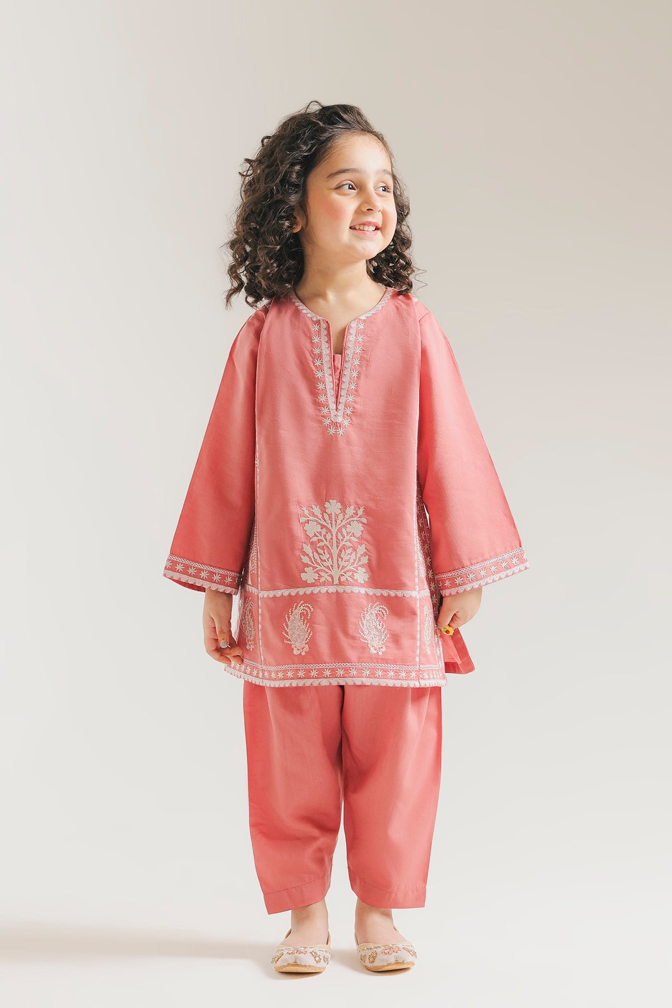 EMBROIDERED SUIT (E1540/402/412 E1540/302/412)