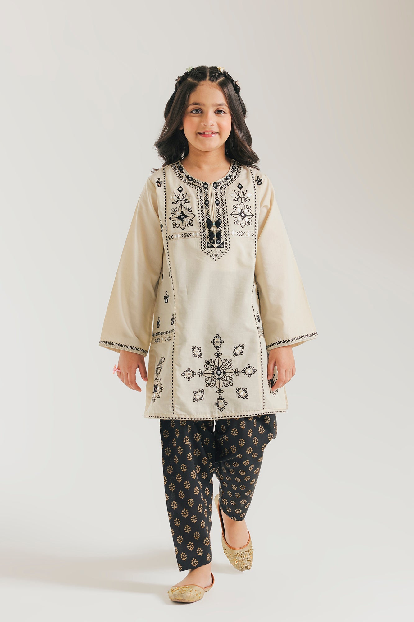 EMBROIDERED SUIT (E1542/402/004 E1542/302/004)