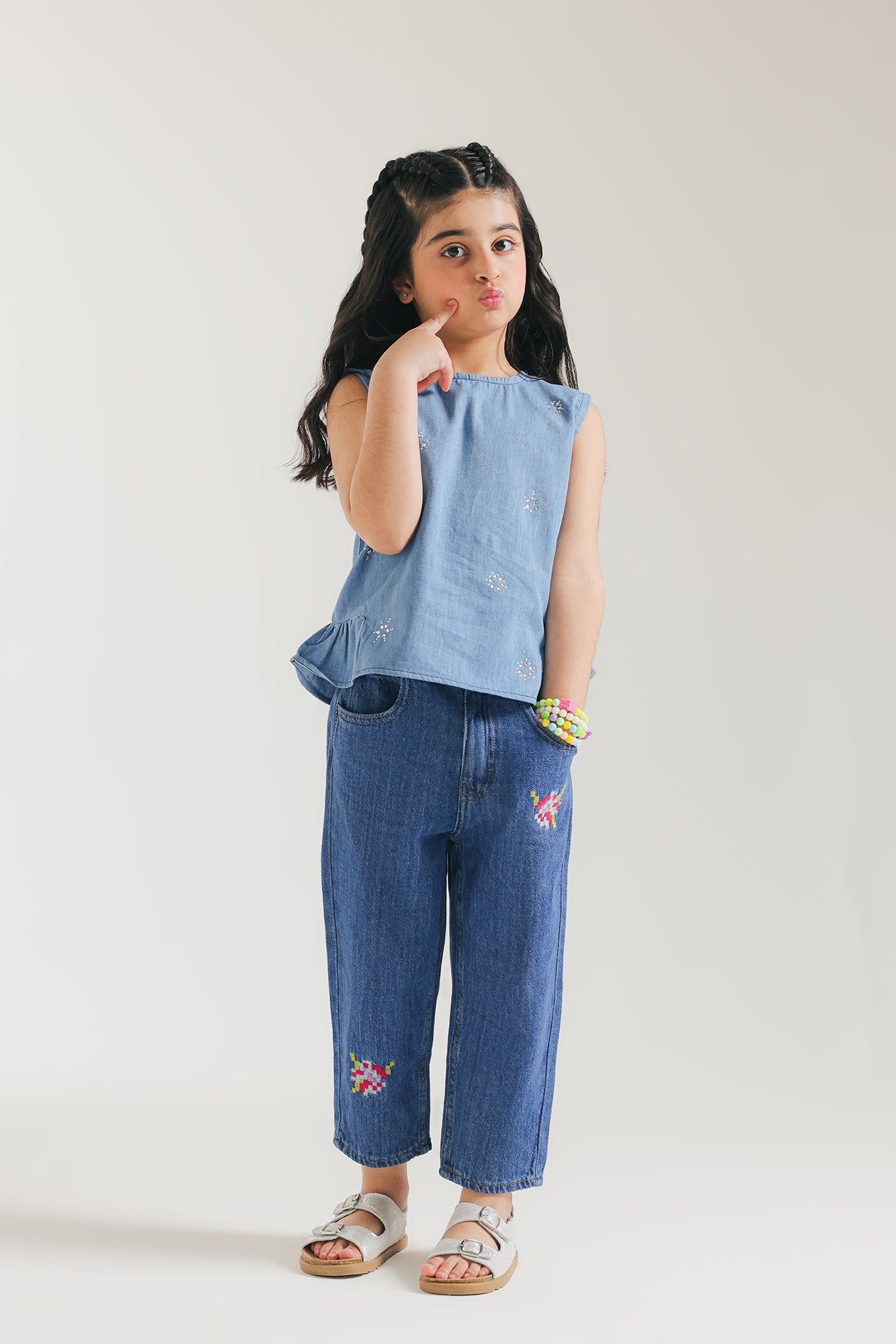 EMBROIDERED TOP (E1553/301/630)