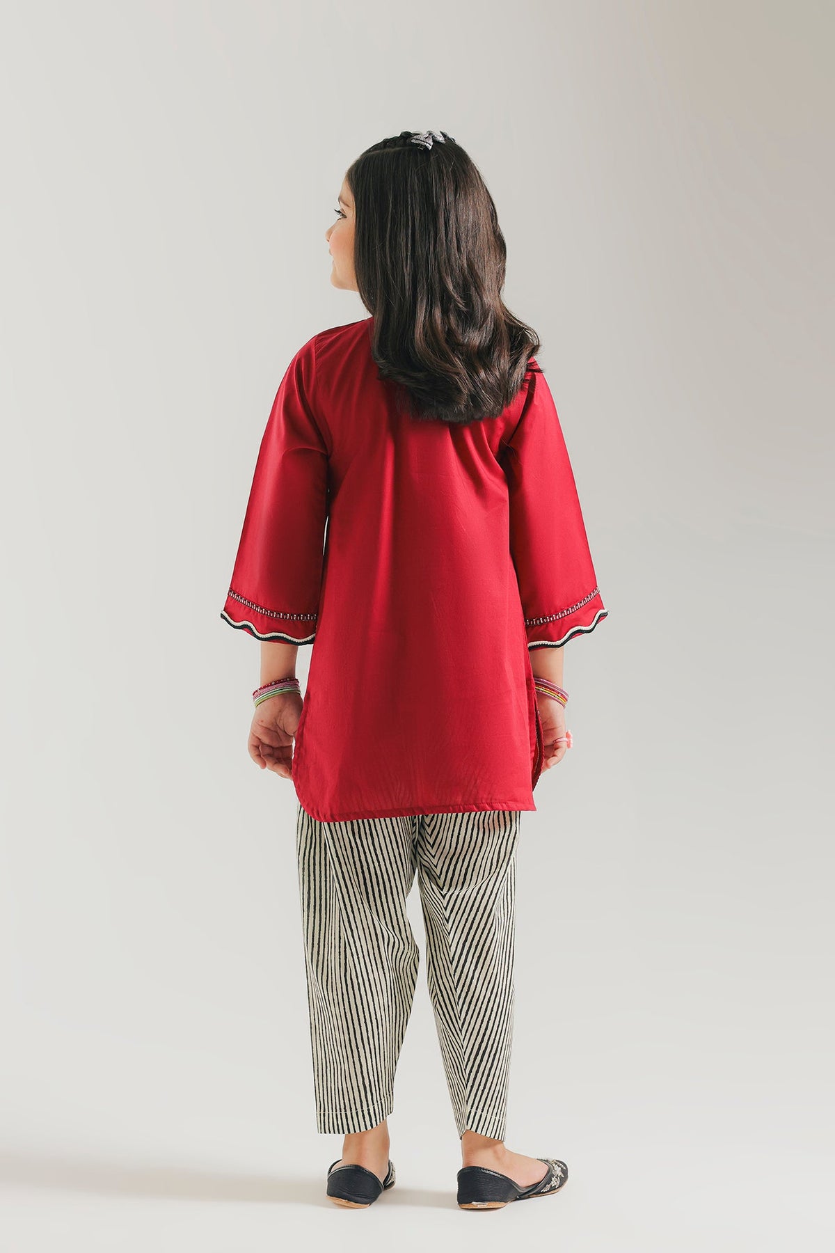 EMBROIDERED SUIT (E1568/402/416 E1568/302/416)