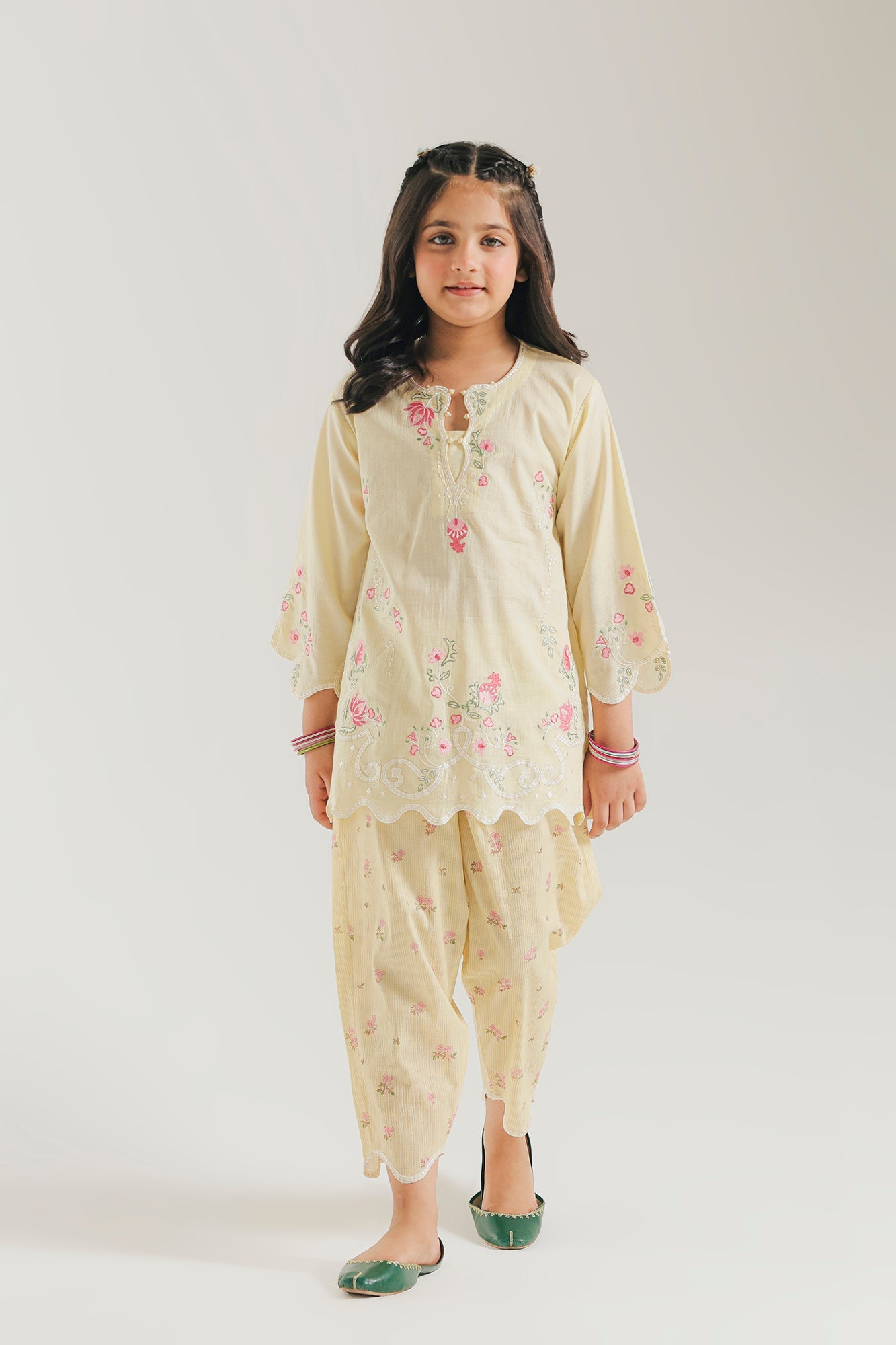 EMBROIDERED SUIT (E1577/402/227 E1577/302/227)