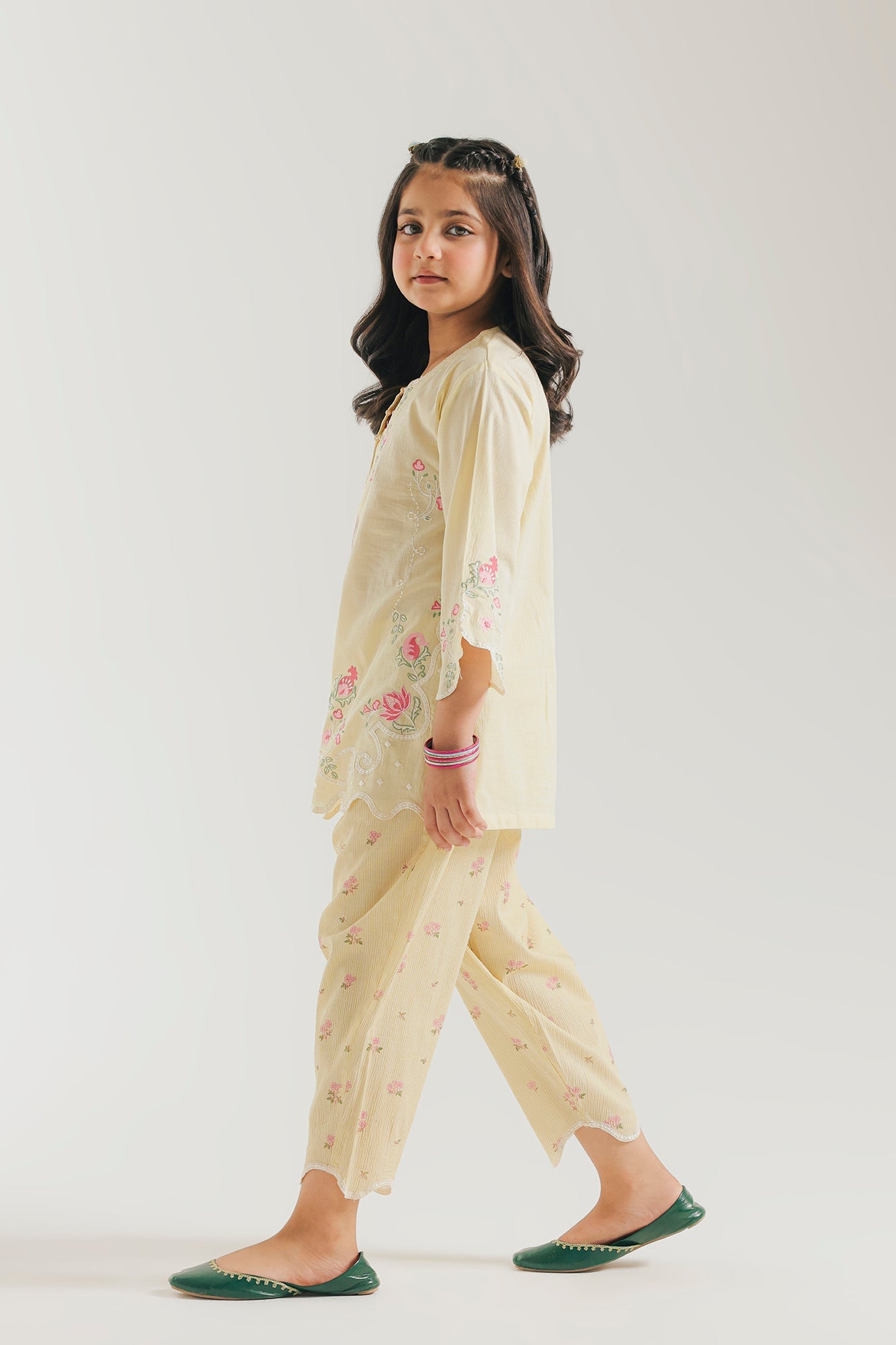 EMBROIDERED SUIT (E1577/402/227 E1577/302/227)