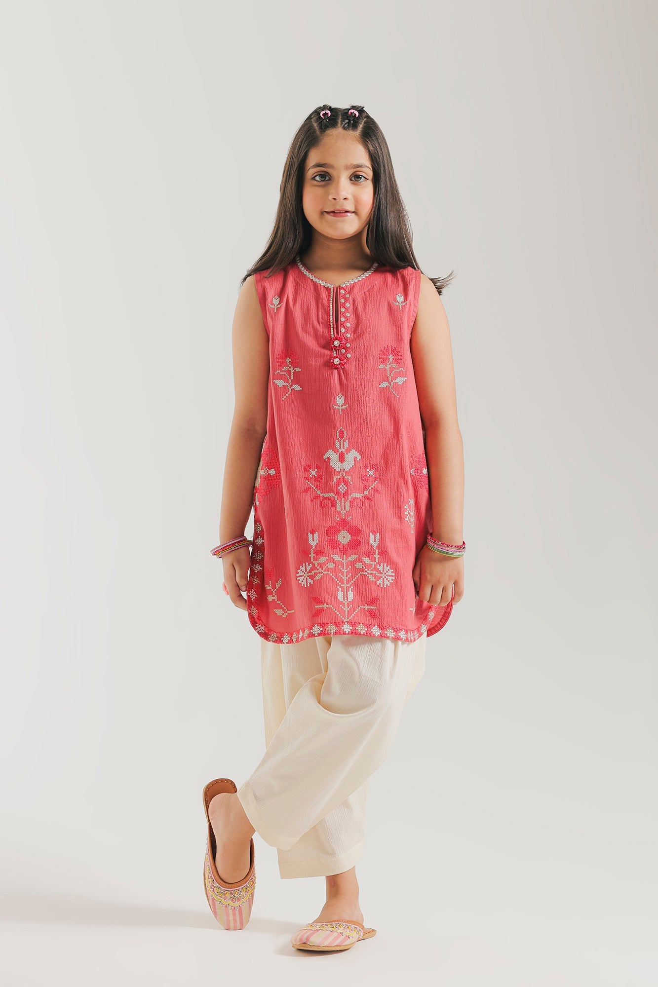 EMBROIDERED SUIT (E1579/402/417 E1579/302/417)