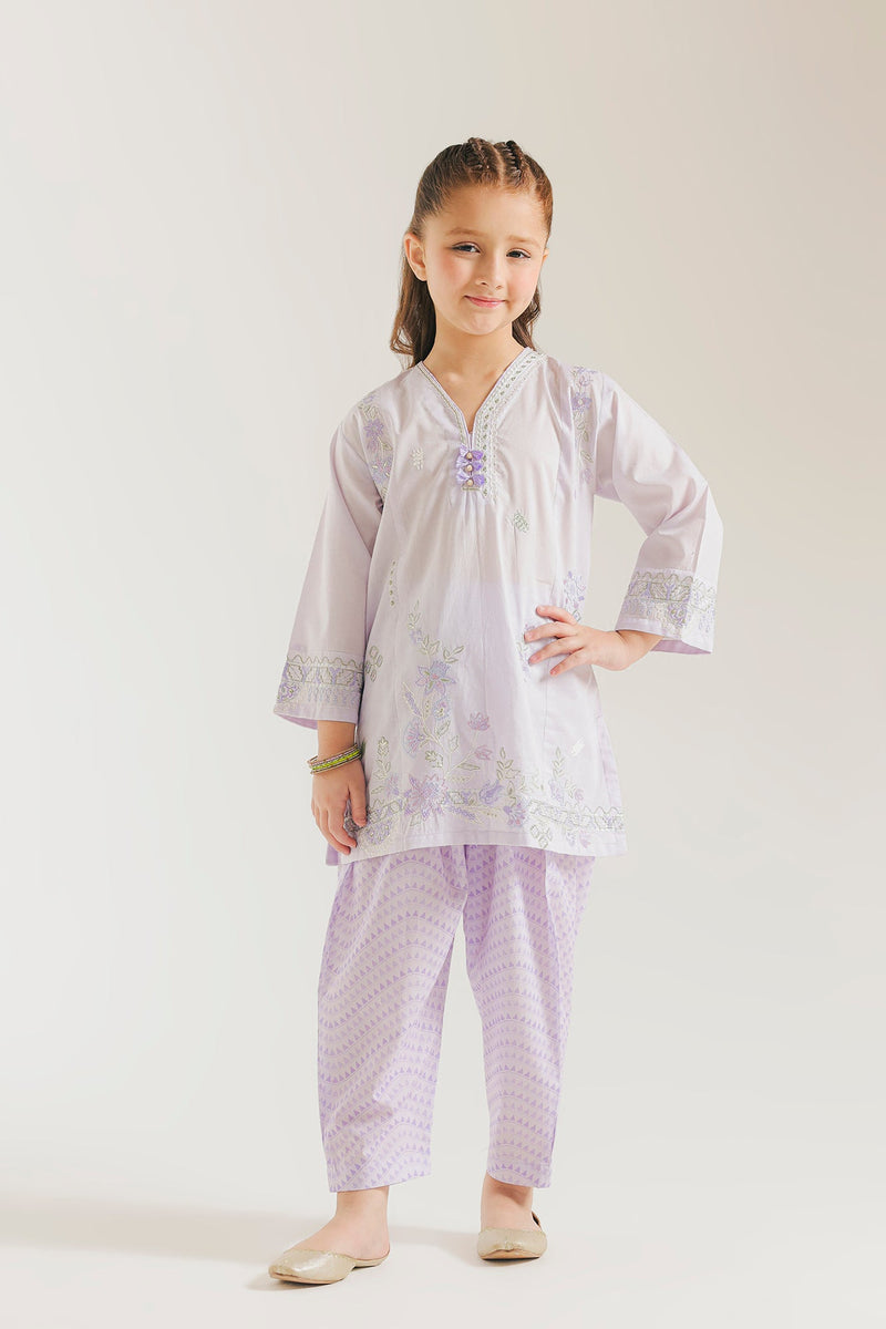 Embroidered Suit (E1580/402/515 E1580/302/515)