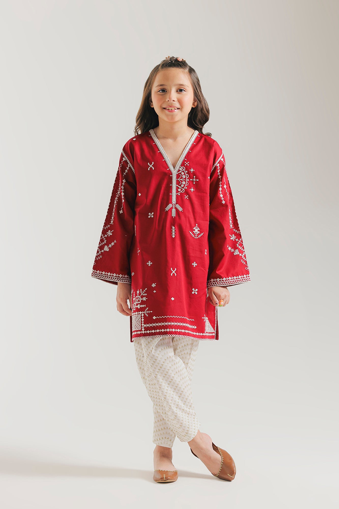 EMBROIDERED SUIT (E1582/402/416 E1582/302/416)