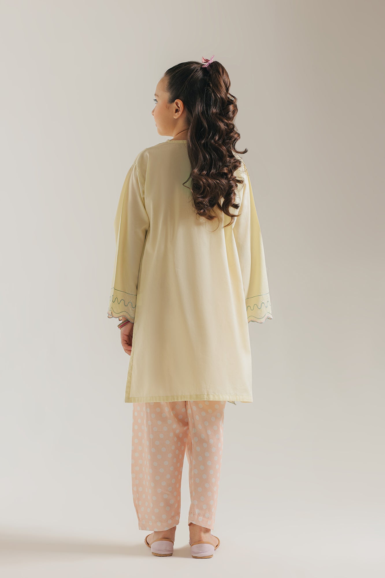 EMBROIDERED SUIT (E1586/402/227 E1586/302/227)