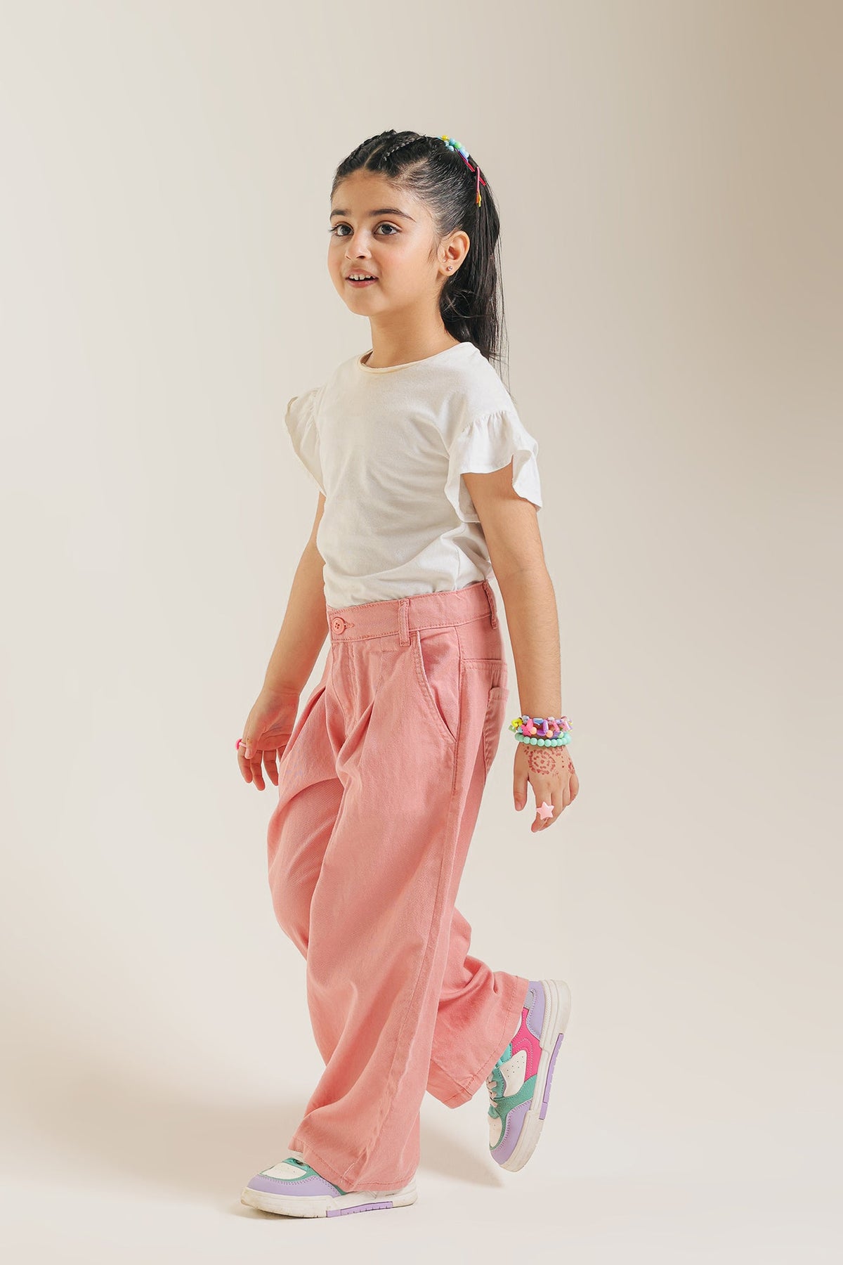 RELAXED FIT JEANS (E1608/401/424)