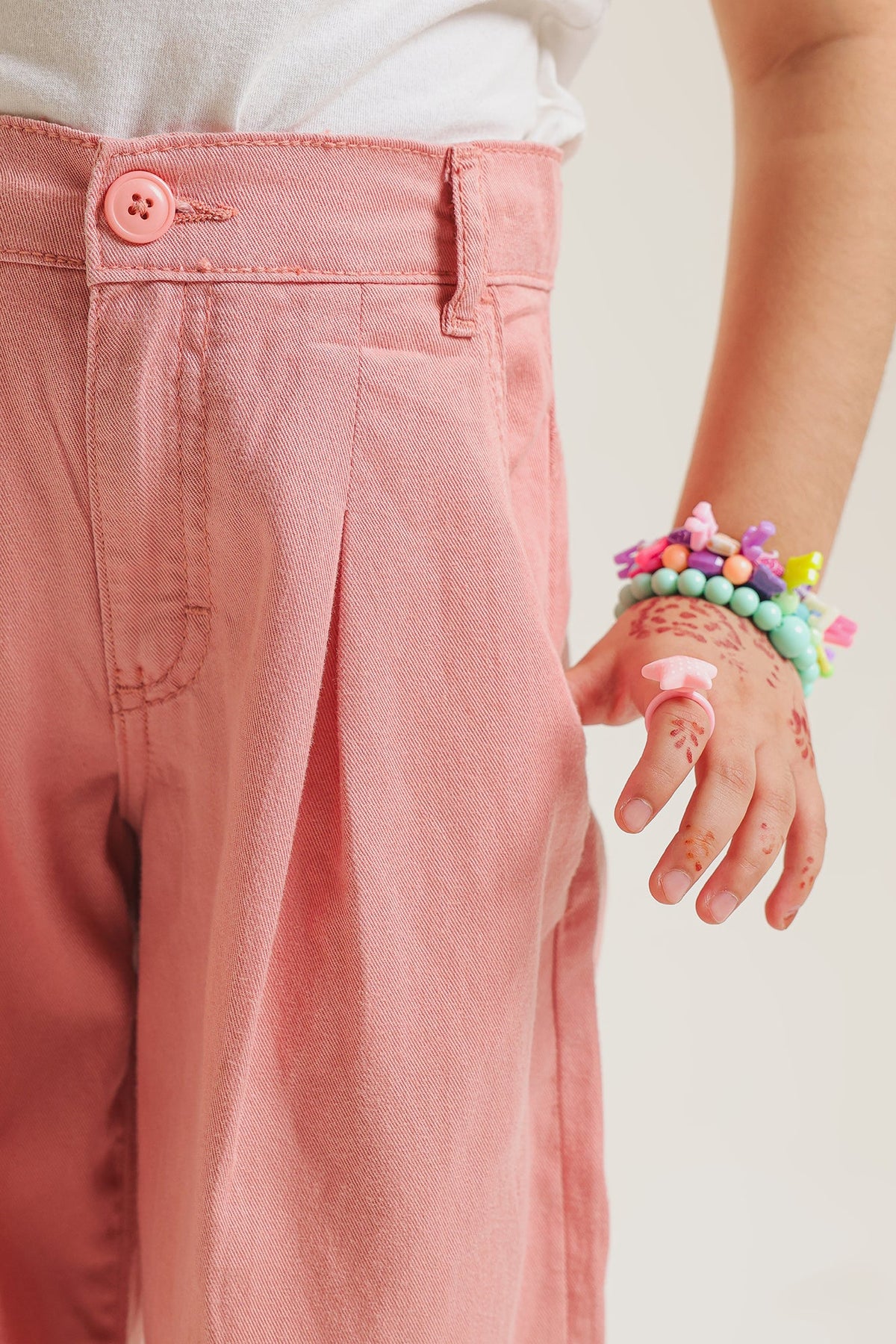 RELAXED FIT JEANS (E1608/401/424)