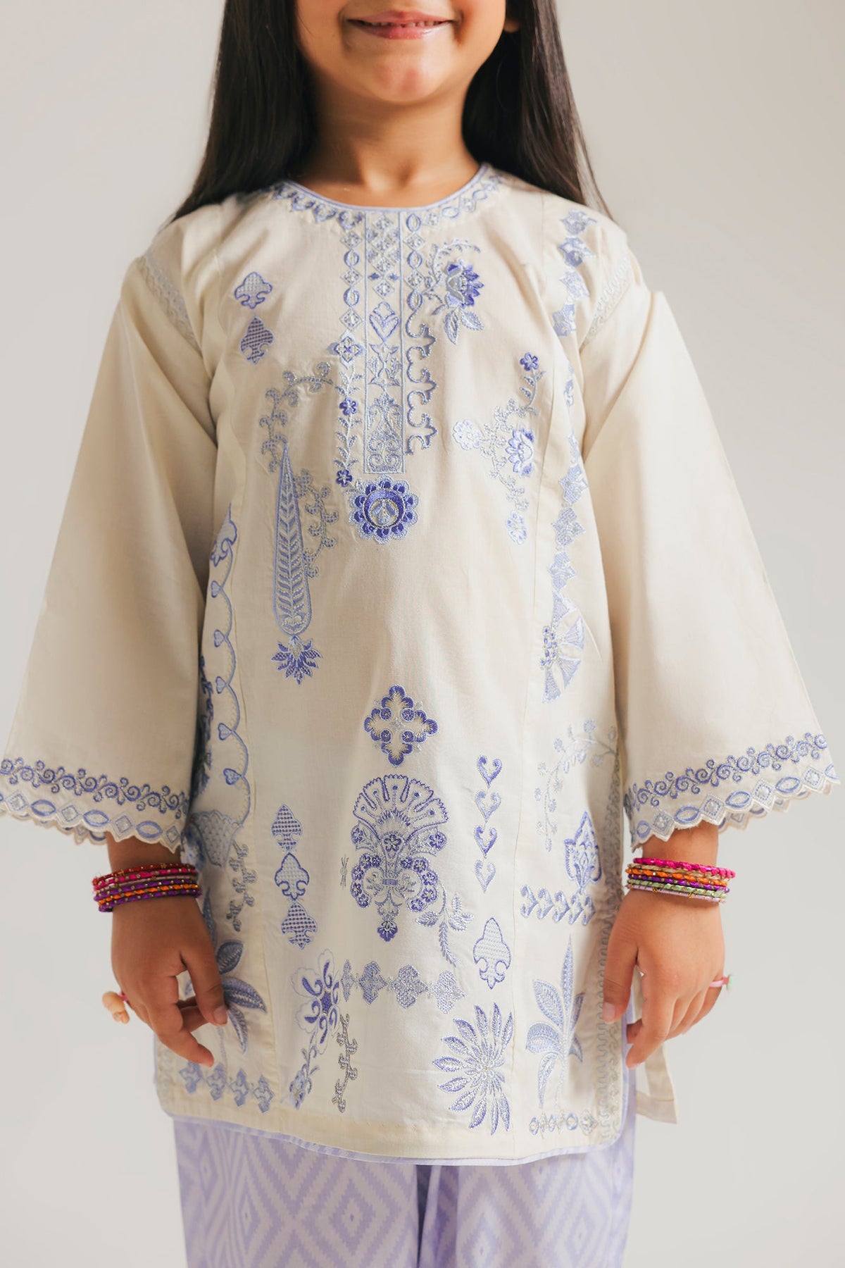 EMBROIDERED SUIT (E1610/402/001 E1610/302/001)