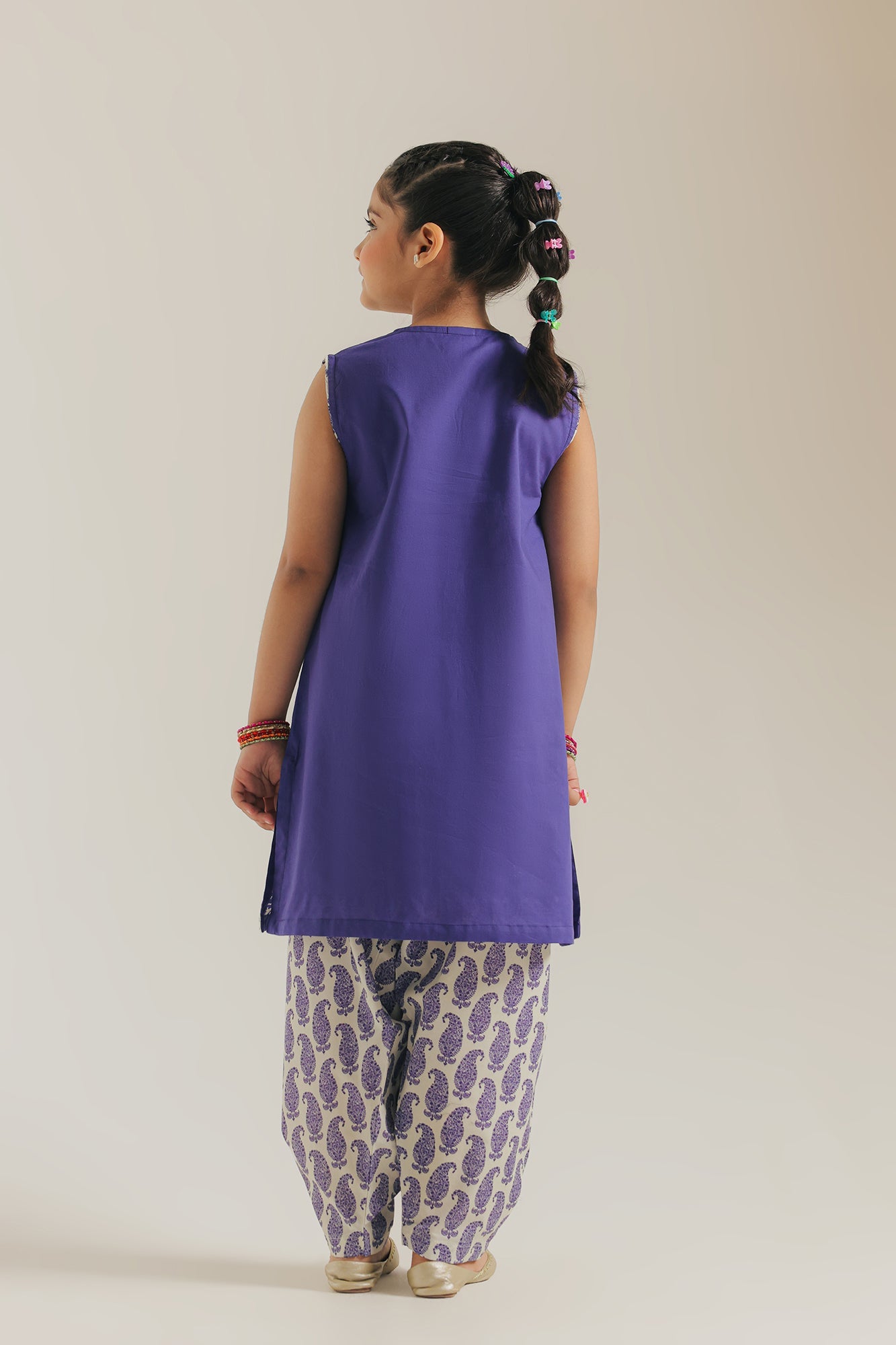 EMBROIDERED SUIT (E1616/402/621 E1616/302/621)
