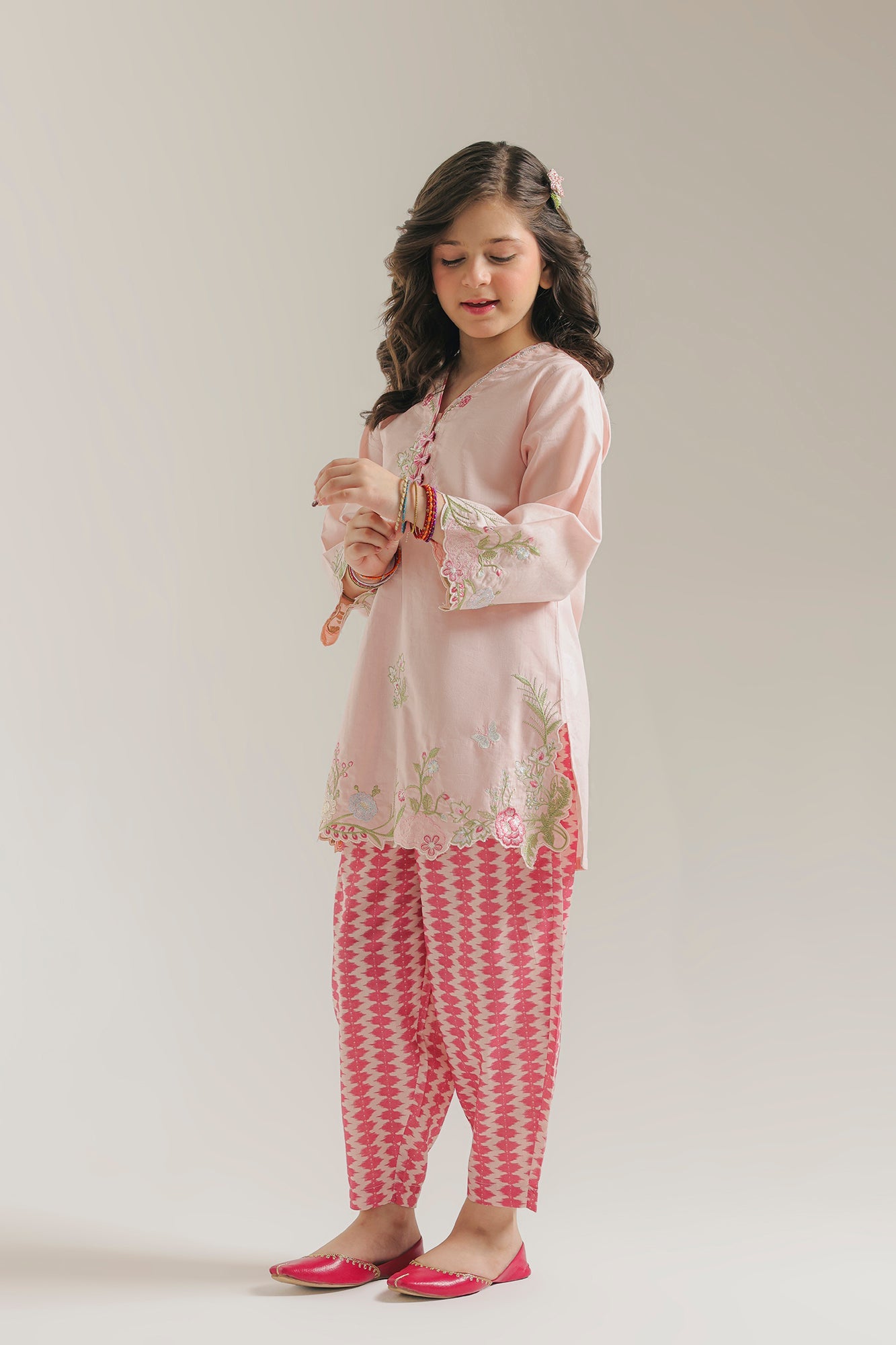 EMBROIDERED SUIT (E1621/402/426 E1621/302/426)